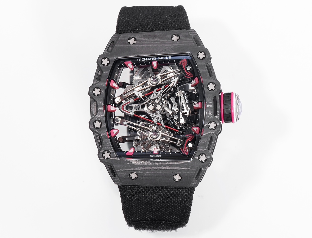 RICHARD MILLE RM 38-02 Tourbillon Bubba Watson: Pink Golf-Inspired Timepiece