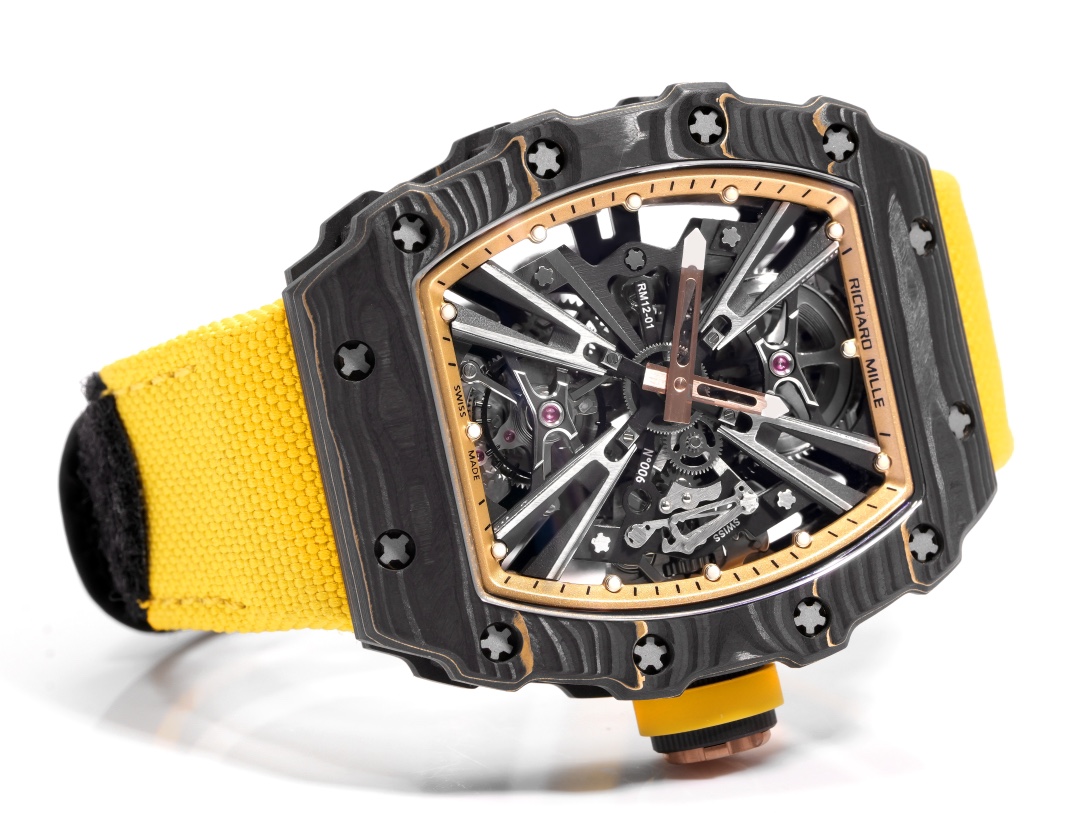 Richard Mille RM 12-01 Tourbillon Gold Carbon TPT lunetta/cassa in carbonio nero, accenti dorati, quadrante scheletrato, cinturino giallo 50 mm Automatico da uomo