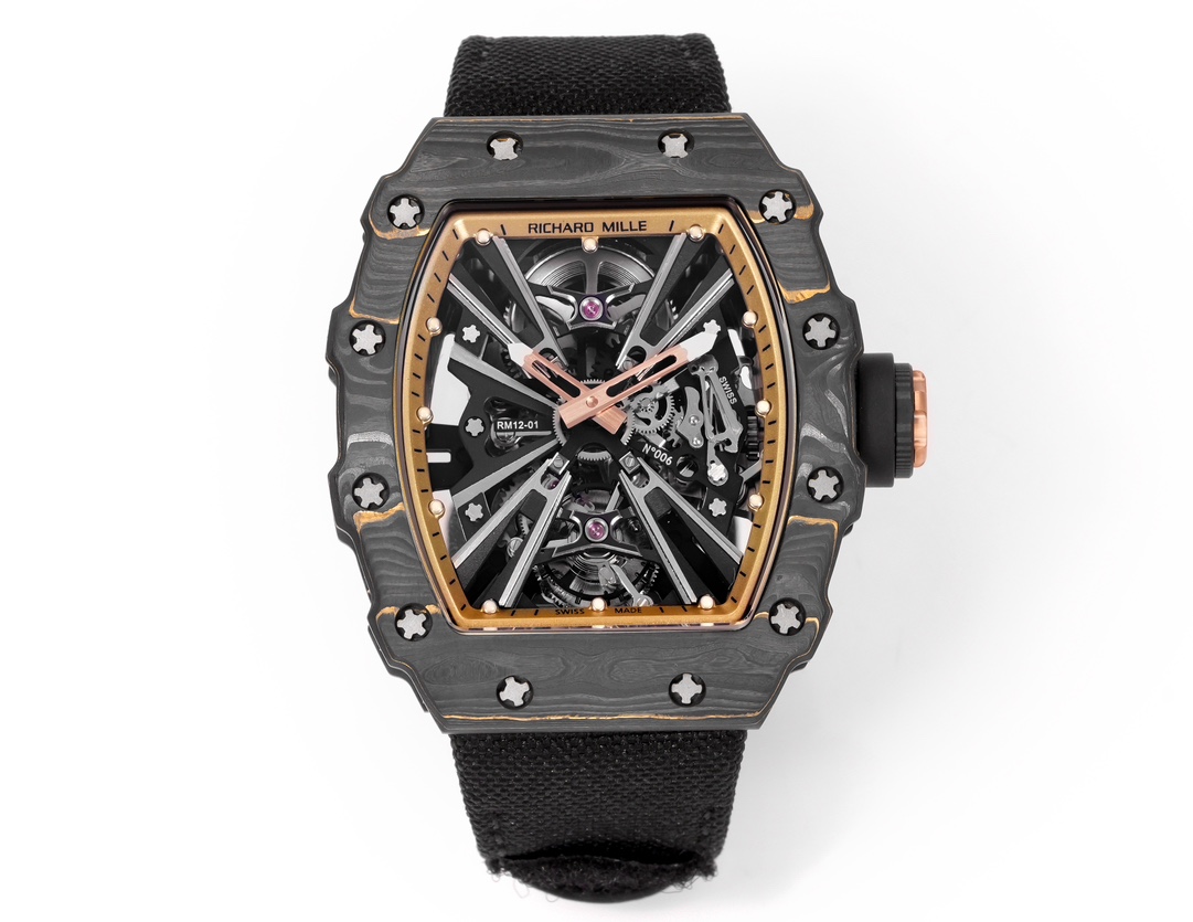NO:765705,『RICHARDMILLE』Richard Mille RM3 Richard Mille RM12-01 Gold Carbon Fiber RM12-01 The barrel-shaped watch case is made of the brand's exclusive composite material 'Gold Carbon TT' gold carbon fiber. Gold foil and carbon fiber form a patchwork texture, and the pattern of each watch case is unique. Carbon fiber layers and gold foil flakes are interwoven and laminated. This special composite material inherits the strong and light performance of carbon fiber on the one hand, and incorporates precious metal elements on the other.  Visually more eye-catching, the bright gold foil layer creates a sharp contrast with the carbon fiber matte texture.  The metal decorations are neatly arranged, and the curves of each case exude a new light and shadow change and a dazzling golden luster. The watch is equipped with a floating tourbillon manual winding movement, with sufficient power reserve and accurate and stable travel time. The gold carbon RM12-01 is specially designed with a back-through. Through the bottom of the watch, you can appreciate the hollow structure of the movement, as well as chamfering, sandblasting, satin, polishing and other finishing details. S1 exquisitely recommends men's true flywheel mechanical watch, gold19860909『RICHARDMILLE』理查德 米勒RM3 里查德米尔RM12-01 金碳纤维RM12-01 桶形表壳使用品牌独家的复合材料「Gold Carbon TT」金碳纤维制作,金箔与碳纤维形成错落有致的纹理,每只表壳的图案都独一无二.碳纤维层与金箔薄片交织叠压制成,这种特殊的复合材料一方面继承了碳纤维坚固轻盈的优异性能,另一方面又融入贵金属元素, 视觉上更加醒目,明亮的金箔层与碳纤维哑光纹理形成鲜明的对比效果. 金属装饰整齐排列,每款表壳的曲线都散发出全新的光影变幻和夺目的黄金光泽.腕表搭载浮动陀飞轮手动上链机芯,动力储备充足,走时精准稳定.金碳RM12-01为专独背透设计,透过表底你能够欣赏到机芯的镂空结构,以及倒角、喷砂、缎面、抛光等润饰细节.S1精致推荐男士真飞轮机械腕表,,gold,Watch