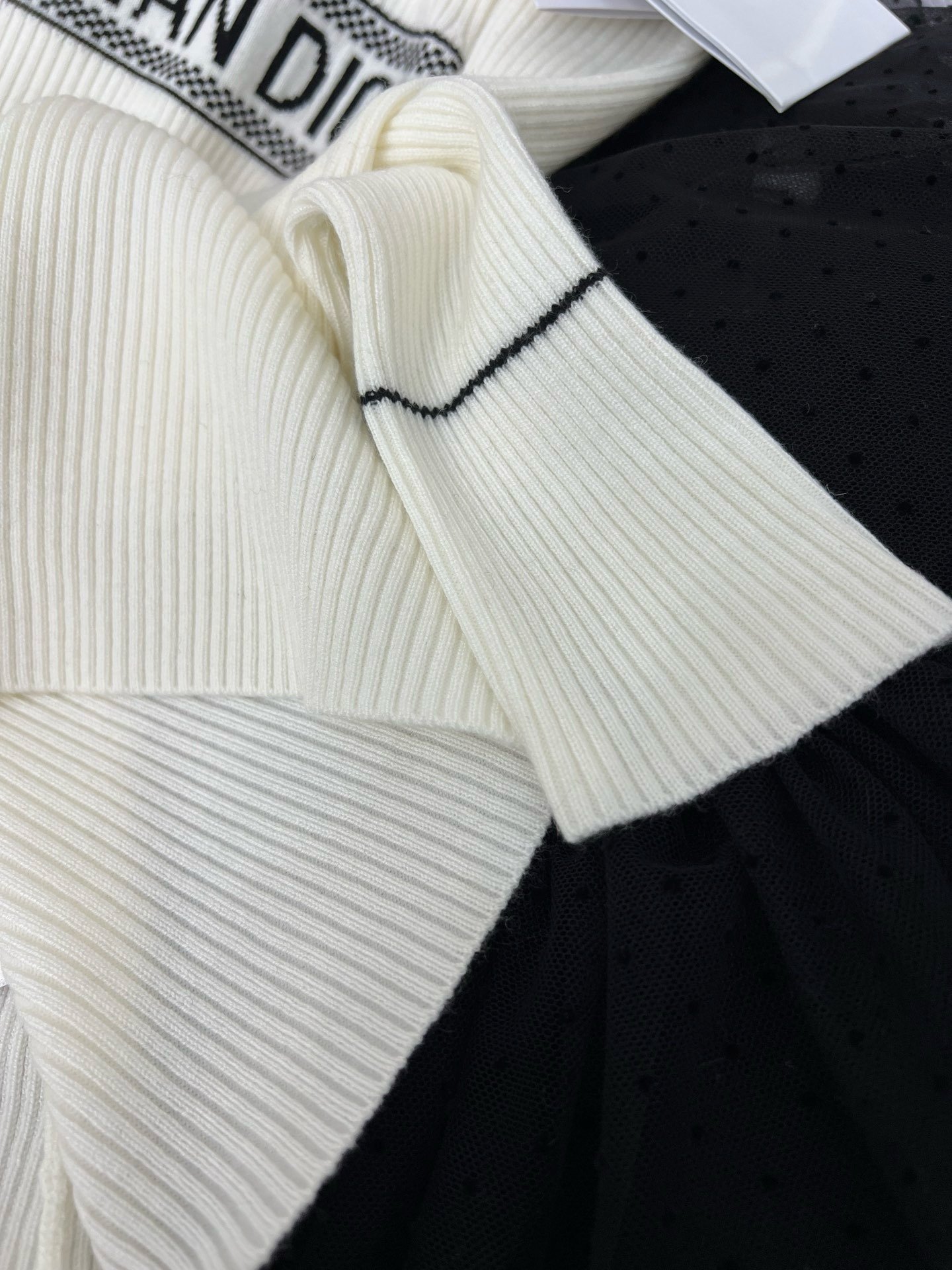 fw五角星Polo领针织上衣Polo领元素更具备减龄效果减龄气质的百搭单品进口机提花工艺精美立体超高品质