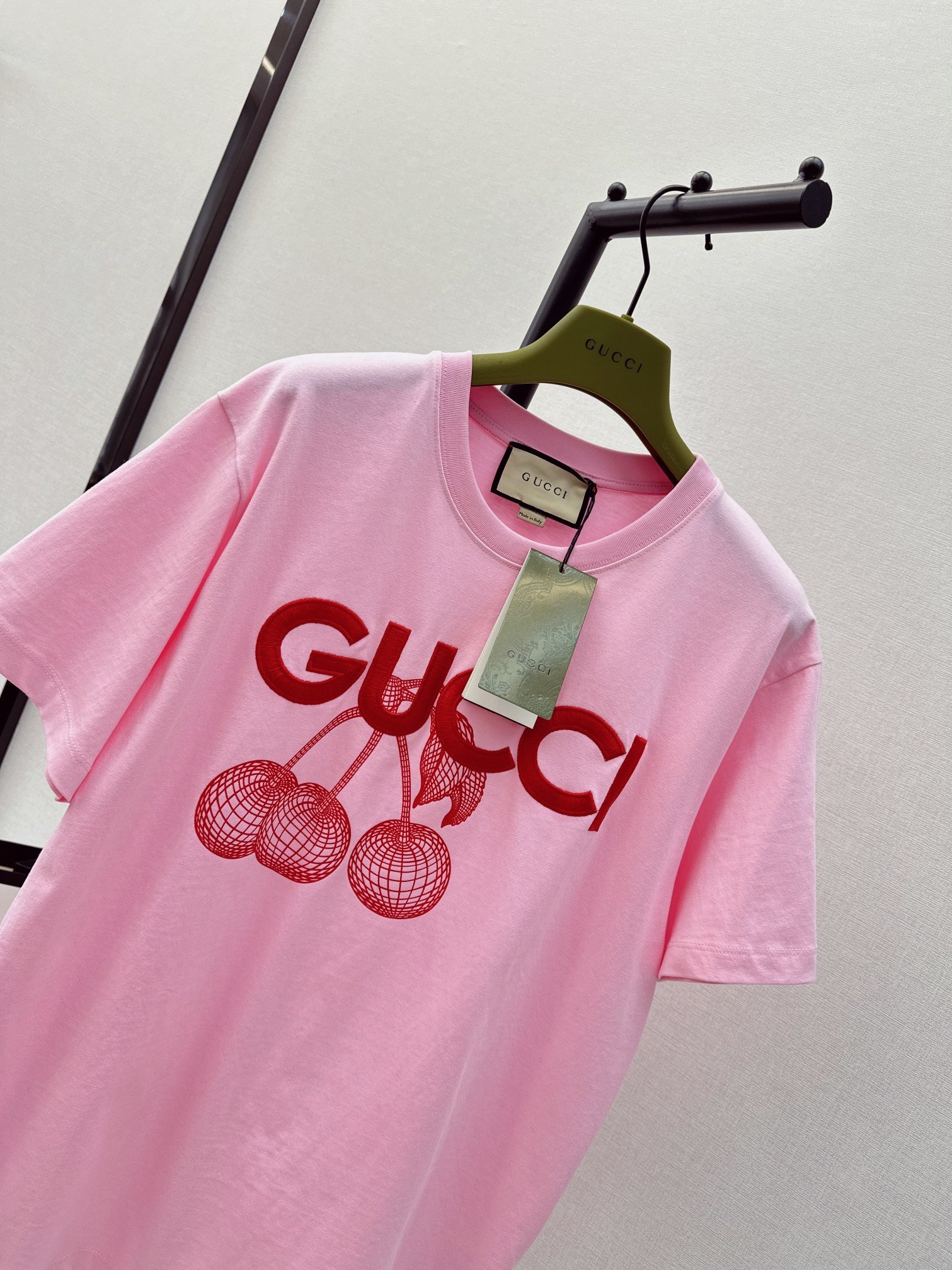 爆单推荐Gu24Ss春夏最新款圆形GG徽标刺绣棉质T恤复古美式运动风格简单好看又百搭的t谁能不爱百分百纯