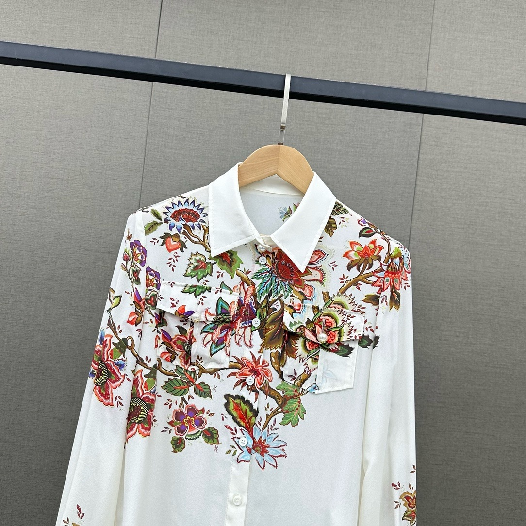 valentin-o优雅时尚的花卉印花衬衫只有想象力丰富的设计师才可以把花卉在一款经典简约的衬衫上结合的