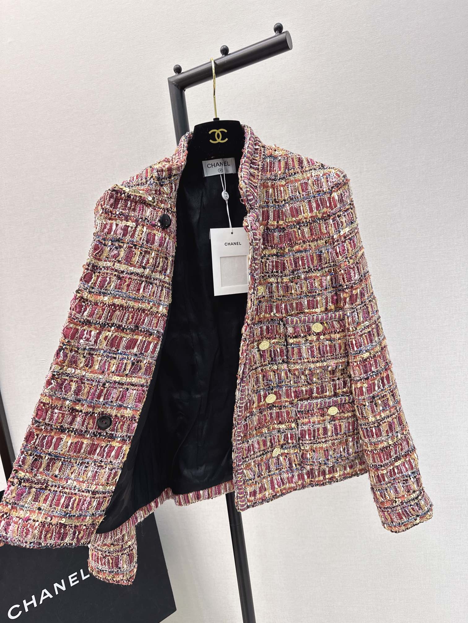 独家首发C家24Ss早春最新款重磅编织外套可收藏级别的经典版型织带都是双股编织装饰整件衣服看起来一个字贵