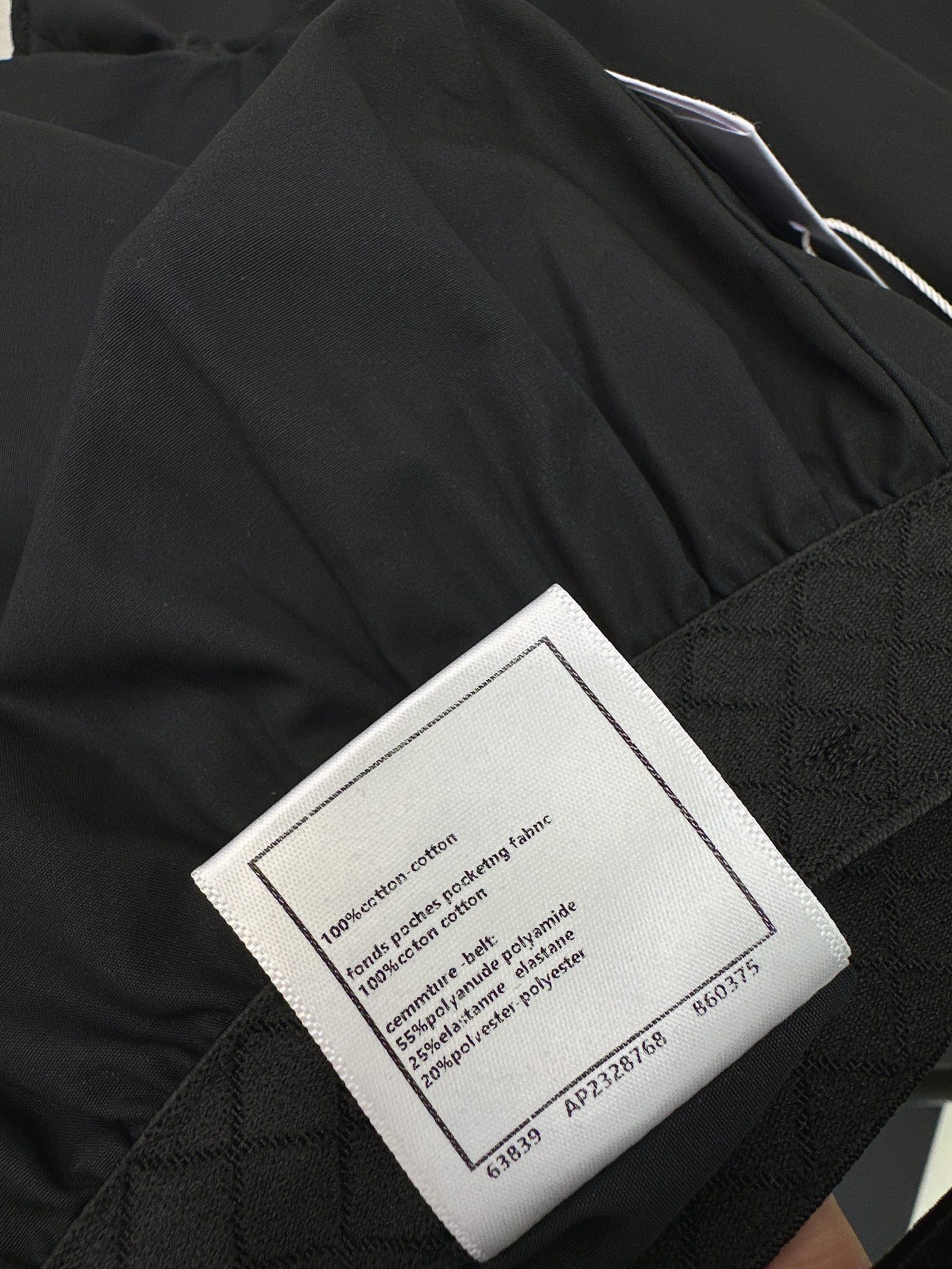 百搭单品C家24Ss春夏最新款经典字母织带短裤原版定制高支棉面料质感裤型都是一绝百搭时尚的神器结合专属标