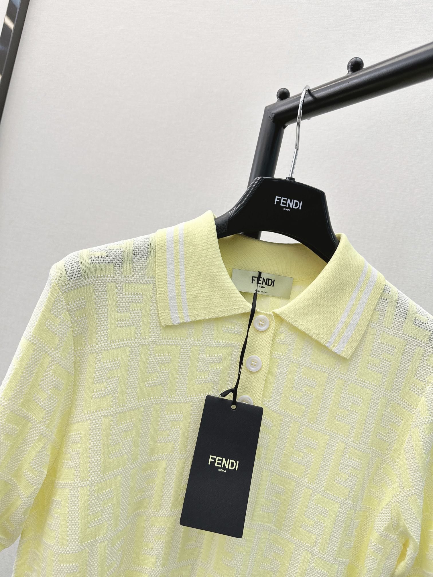 FD24Ss春夏最新款清新减龄风针织Polo短袖简约有层次不挑场合完全靠穿搭成就自我风格的单品！最爱针织
