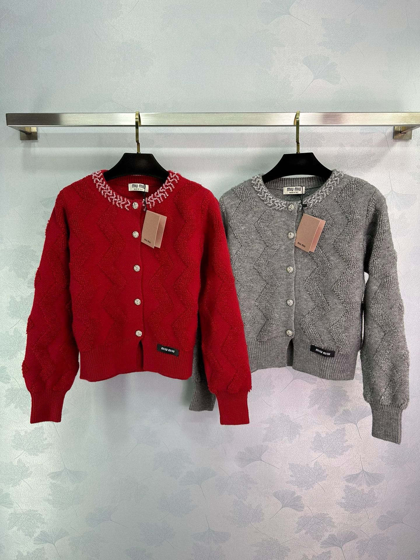 MiuMiu Acquistare
 Abbigliamento Cardigan Maglione Lavorazione a maglia Lana Collezione Autunno/Inverno Maniche lunghe