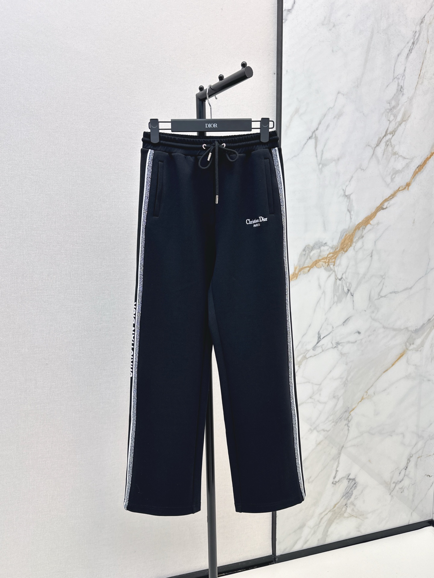 NO:297528,CD 25Ss———The latest style of early spring, casual outfits must-have straight pants, good helpers for daily outfits, various coats, sweaters, sweaters, and sweaters, a complete casual style and fashionable feeling. The fabric is made of composite thickened fabrics, warm online. Two-color spot sale sml, hoodie, sweatshirts, jackets & coats, sweaters, alexander wang19860909CD 25Ss———早春最新款穿搭休闲必备直筒裤日常穿搭出街好帮手 各种外套卫衣毛衣随便搭 妥妥的休闲范和时髦感 面料采用复合加厚面料 保暖在线 两色现货发售sml,,hoodie,sweatshirts,jackets & coats,sweaters,alexander wang,Women's clothing