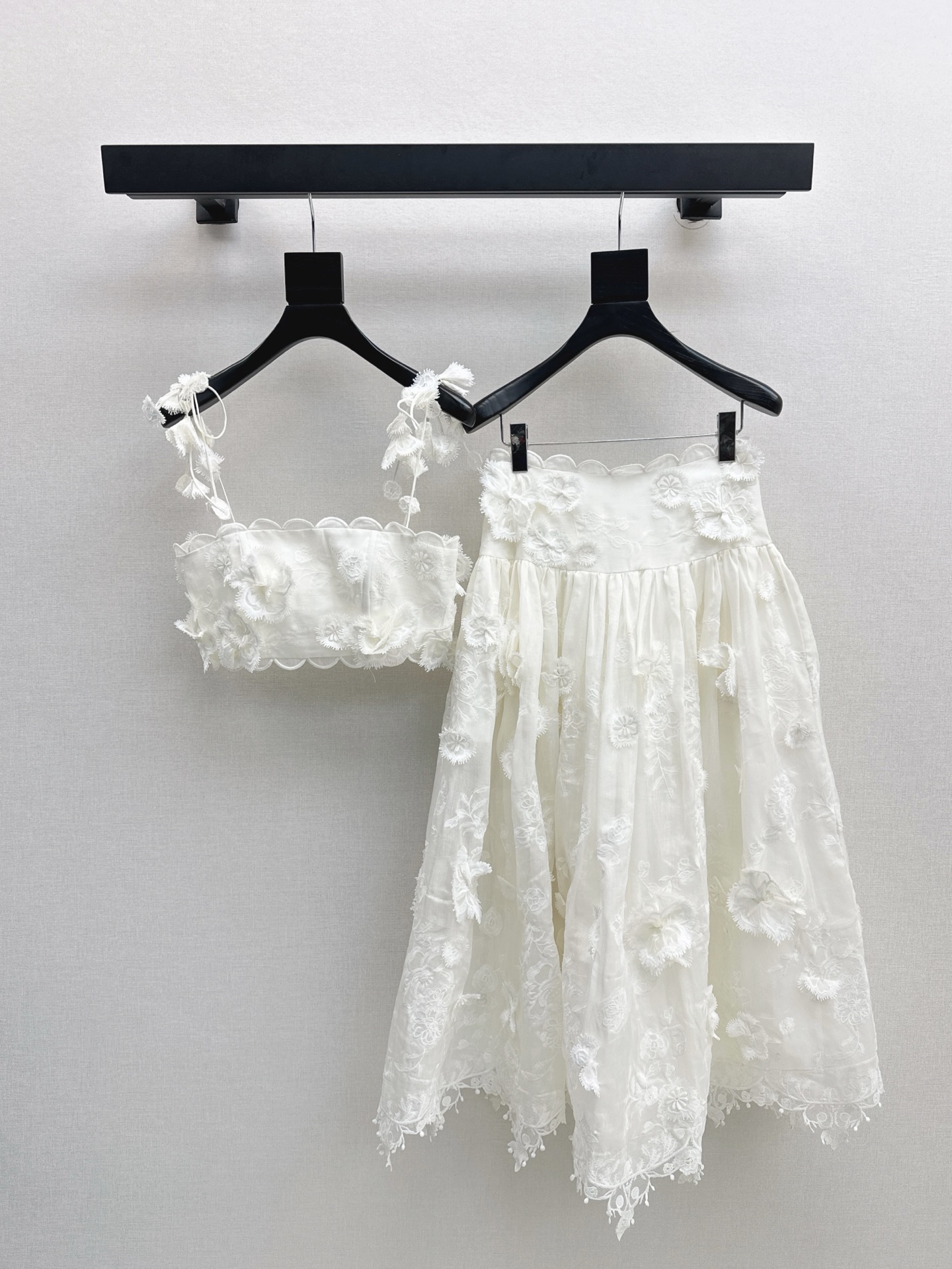 NO:307410,Sling short sleeve short skirt long skirt dress first Zimmen-M 25Ss————The latest heavy series of early spring short small suspenders   short top   short skirt   long skirt   strapless dress Elegant and fresh vacation style Romantic and elegant white and rich beauty essentials Imported linen fabric One color is available in stock smlxl, skirts, T-shirt, alexander wang19860909吊带短袖短半裙长半裙 连衣裙首发 Zimmen-M 25Ss————早春最新款重磅一系列 短款小吊带 短款上衣 短款半裙  长款半裙 抹胸连衣裙 淡雅清新的度假风气息 浪漫优雅的白富美必备单品 进口亚麻面料 一色现货发售smlxl,,skirts,T-shirt,alexander wang,Women's clothing