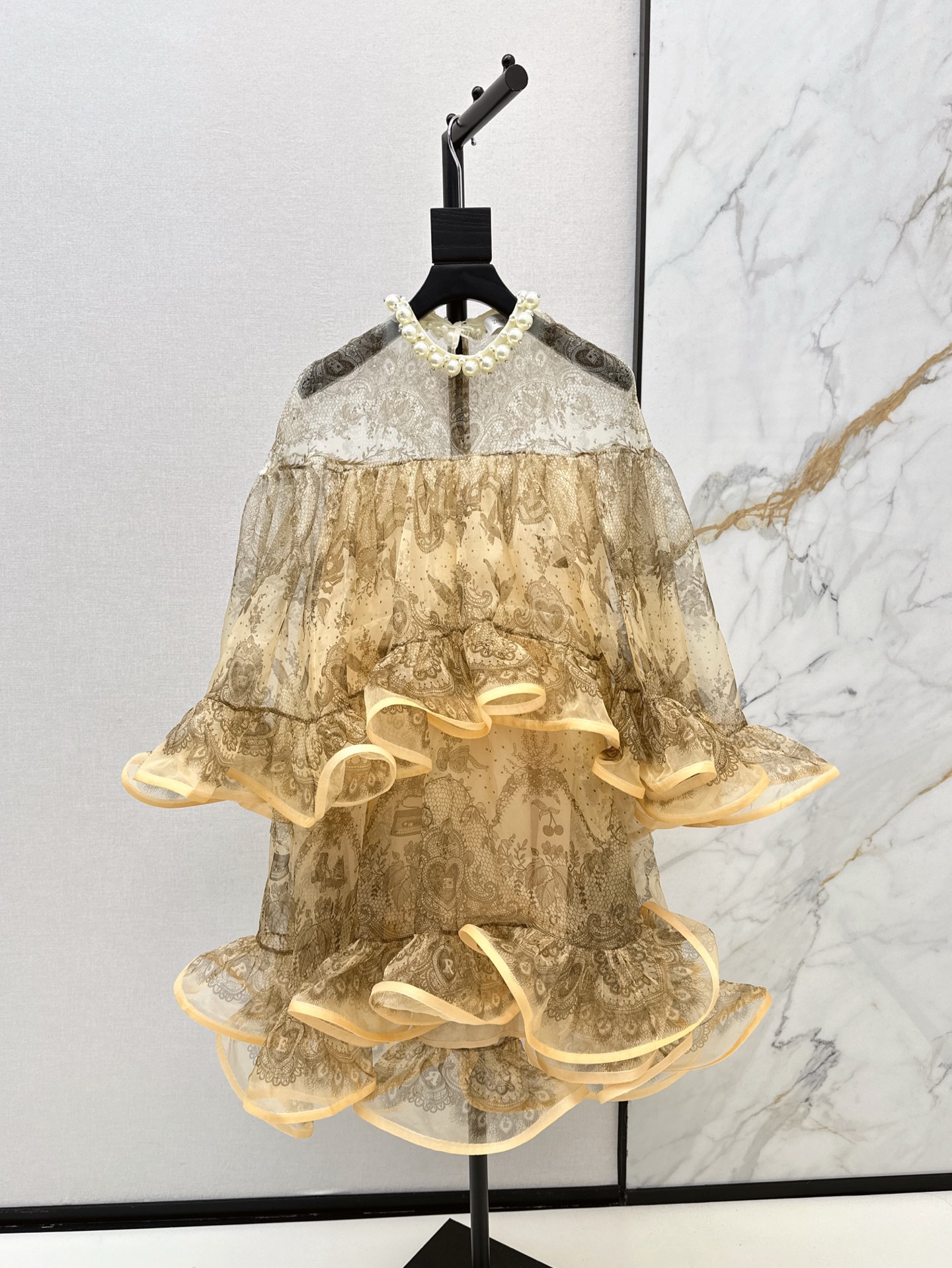 NO:312632,Exclusive first release Zimmen-M 25Ss———The latest spring and summer heavy craftsmanship layered skirt dress with elegant and fresh vacation style Three-dimensional waist-hugging style Romantic and elegant white and rich beauty essential items One color is available in stock smlxl, skirts, alexander wang19860909独家首发 Zimmen-M 25Ss———春夏最新款重工艺层层裙摆连衣裙淡雅清新的度假风气息 立体收腰版型 浪漫优雅的白富美必备单品 一色现货发售smlxl,,skirts,alexander wang,Women's clothing