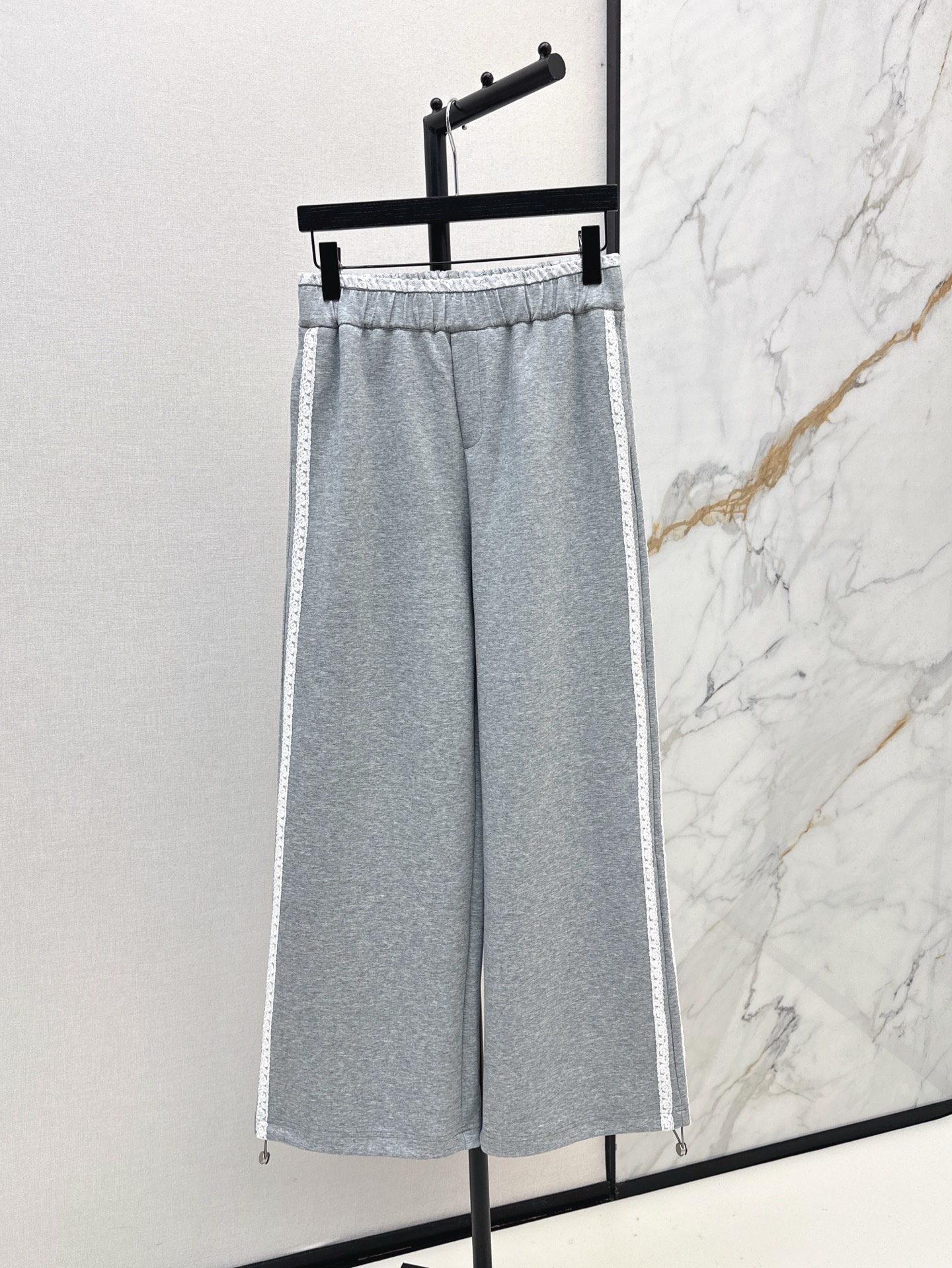 NO:326422,C home 25Ss———The latest style of early spring, casual outfits must-have straight pants, daily outfits, good helpers, various coats, sweaters, casual wear, a true casual style and fashionable sense, custom sweater fabric, warm online, two colors are available for sale in stock, sml, chanel, hoodie, sweatshirts, jackets & coats, sweaters, alexander wang19860909C家 25Ss———早春最新款穿搭休闲必备直筒裤日常穿搭出街好帮手 各种外套卫衣毛衣随便搭 妥妥的休闲范和时髦感 采用定制卫衣面料 保暖在线 两色现货发售sml,,chanel,hoodie,sweatshirts,jackets & coats,sweaters,alexander wang,Women's clothing