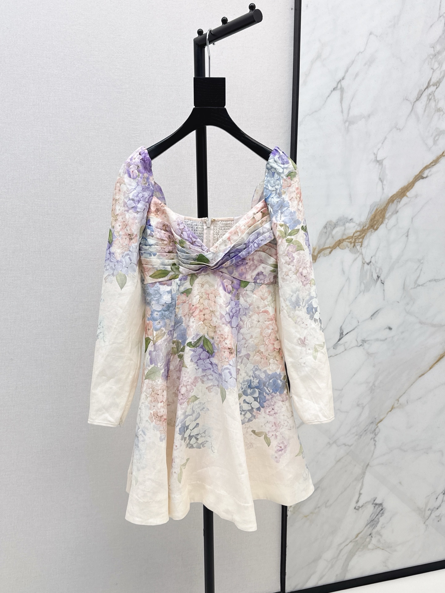 NO:329424,Exclusive first release Zimmen-M 25Ss———The latest spring and summer floral pattern dress with elegant and fresh vacation style Elegant floral pattern prints Romantic and elegant white and rich beauty essentials Imported heavy linen fabric One color is available in stock smlxl, skirts, alexander wang19860909独家首发 Zimmen-M 25Ss———春夏最新款花卉图案连衣裙淡雅清新的度假风气息 优雅花卉图案印花浪漫优雅的白富美必备单品 进口重磅亚麻面料 一色现货发售smlxl,,skirts,alexander wang,Women's clothing