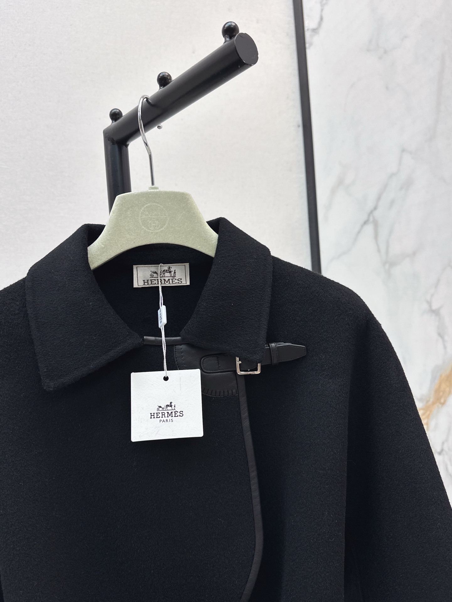 Elegant Women's Wool-Cashmere Blend Coat with Lambskin Leather Buckle Detailing 6 i1758030030894 3423 0 3