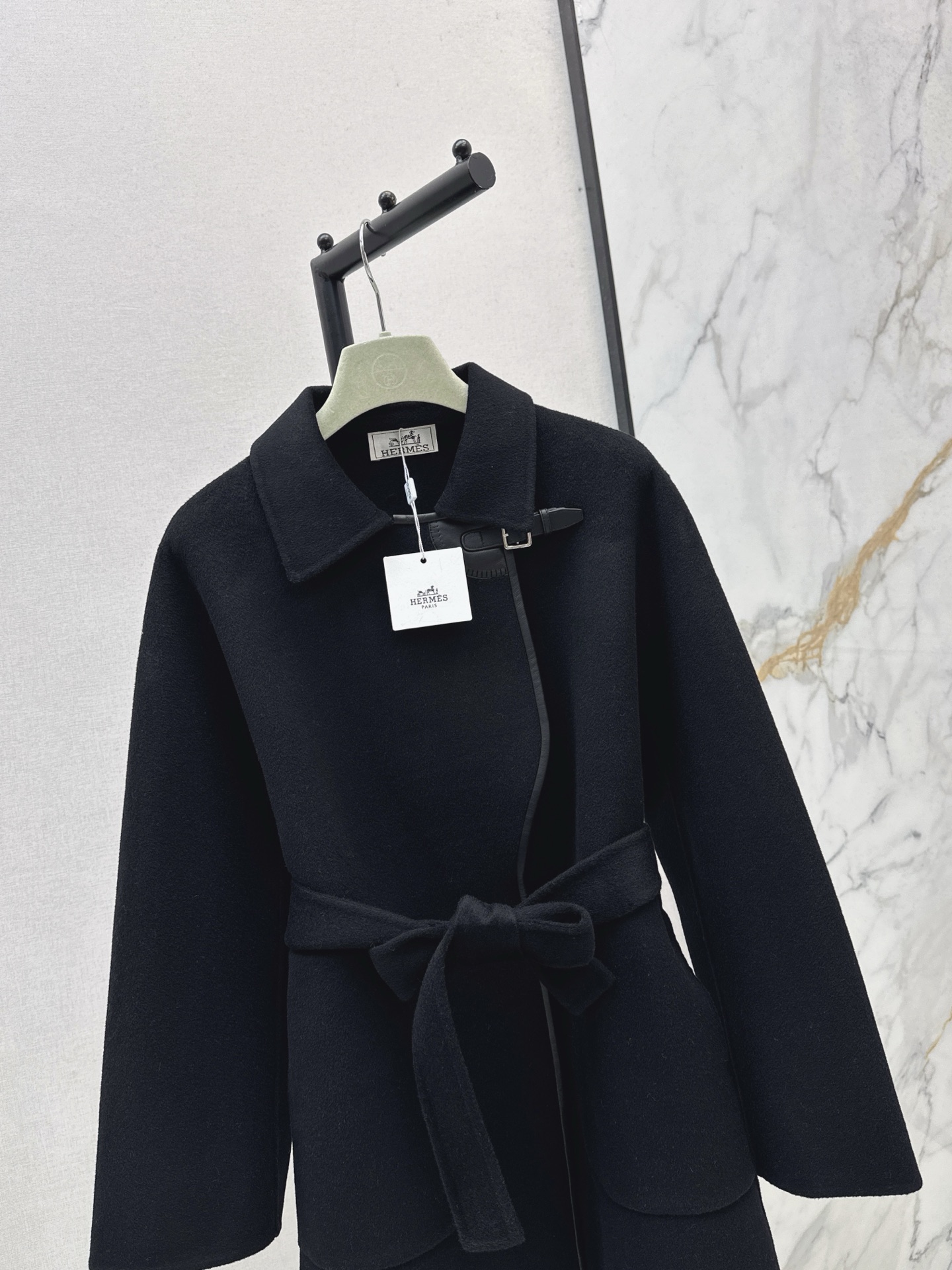 Elegant Women's Wool-Cashmere Blend Coat with Lambskin Leather Buckle Detailing 4 i1758030033235 4345 0 8