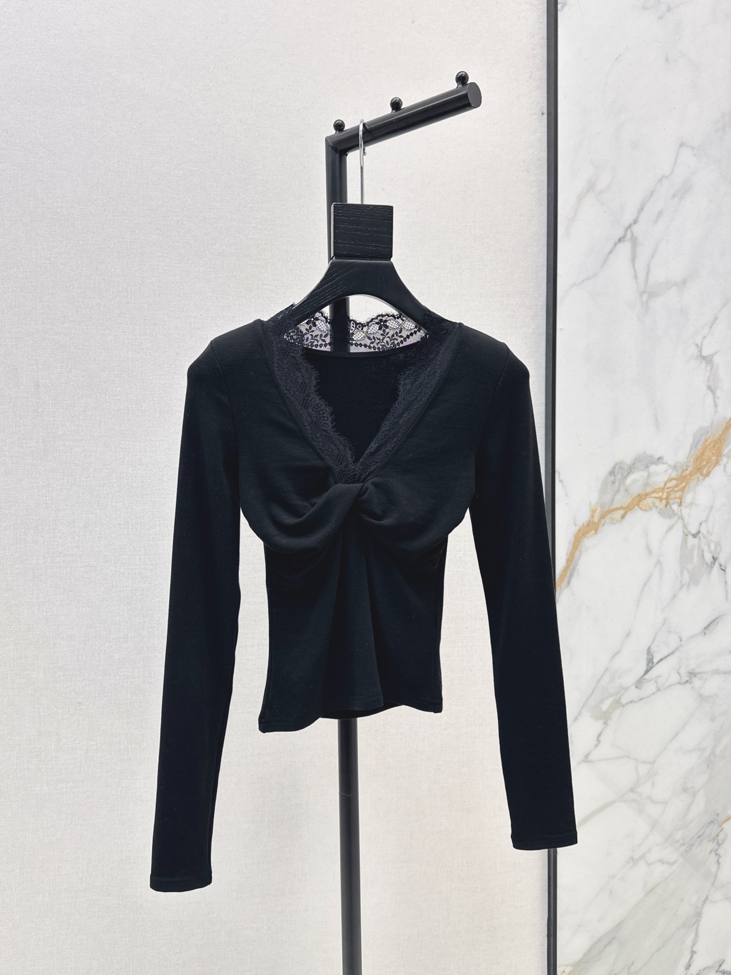 Elegant Lace Trim V-Neck Long Sleeve Top - Perfect for Autumn/Winter 2 i1758106010404 9142 0 0