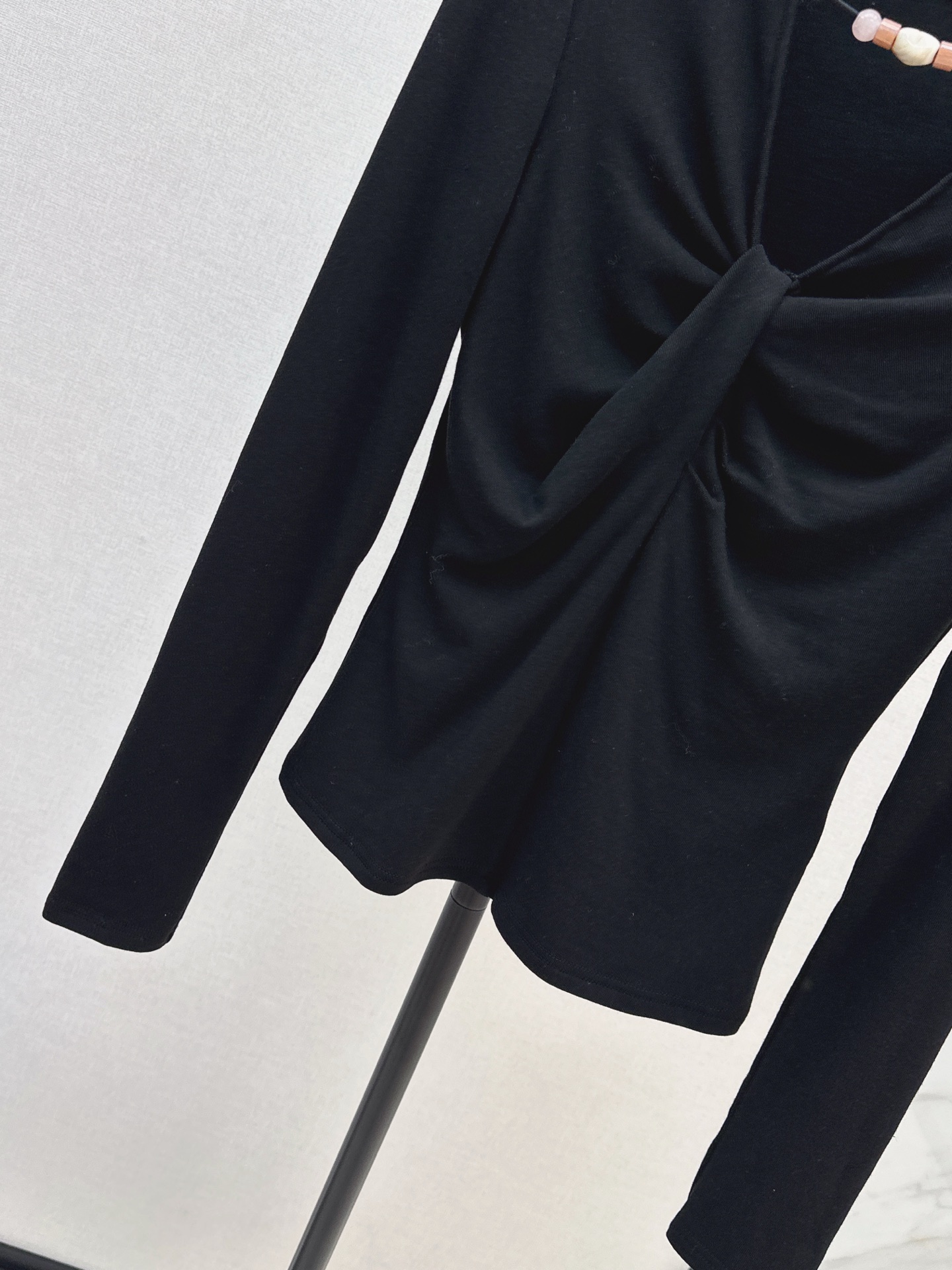 Elegant V-Neck Knot Front Long Sleeve Top with Pearl Detail - Slim Fit 7 i1758106159679 9018 0 5