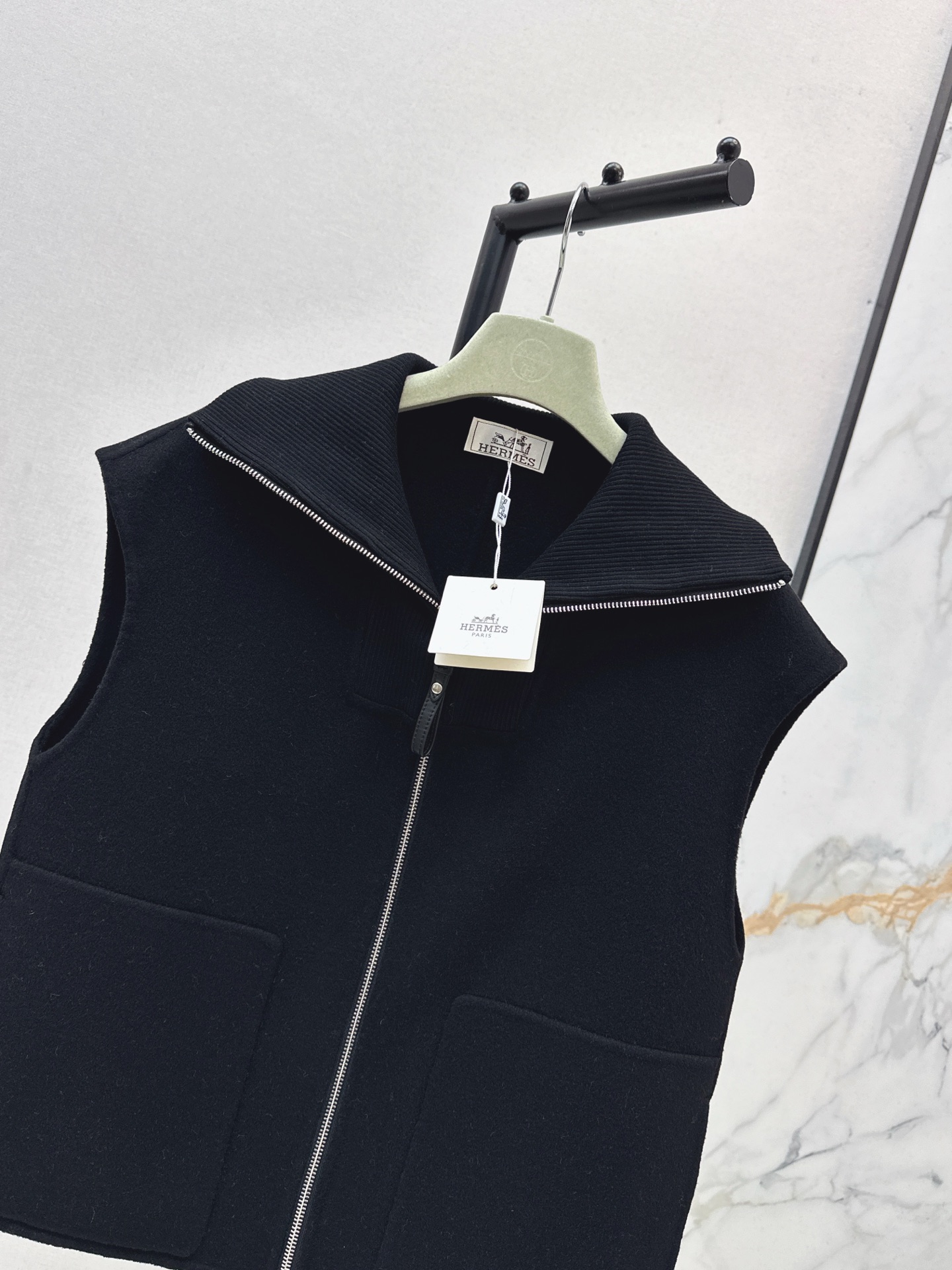 Elegant Women's Wool Blend Vest with Ribbed Collar - Chic & Versatile 4 i1758107766122 7595 0 2