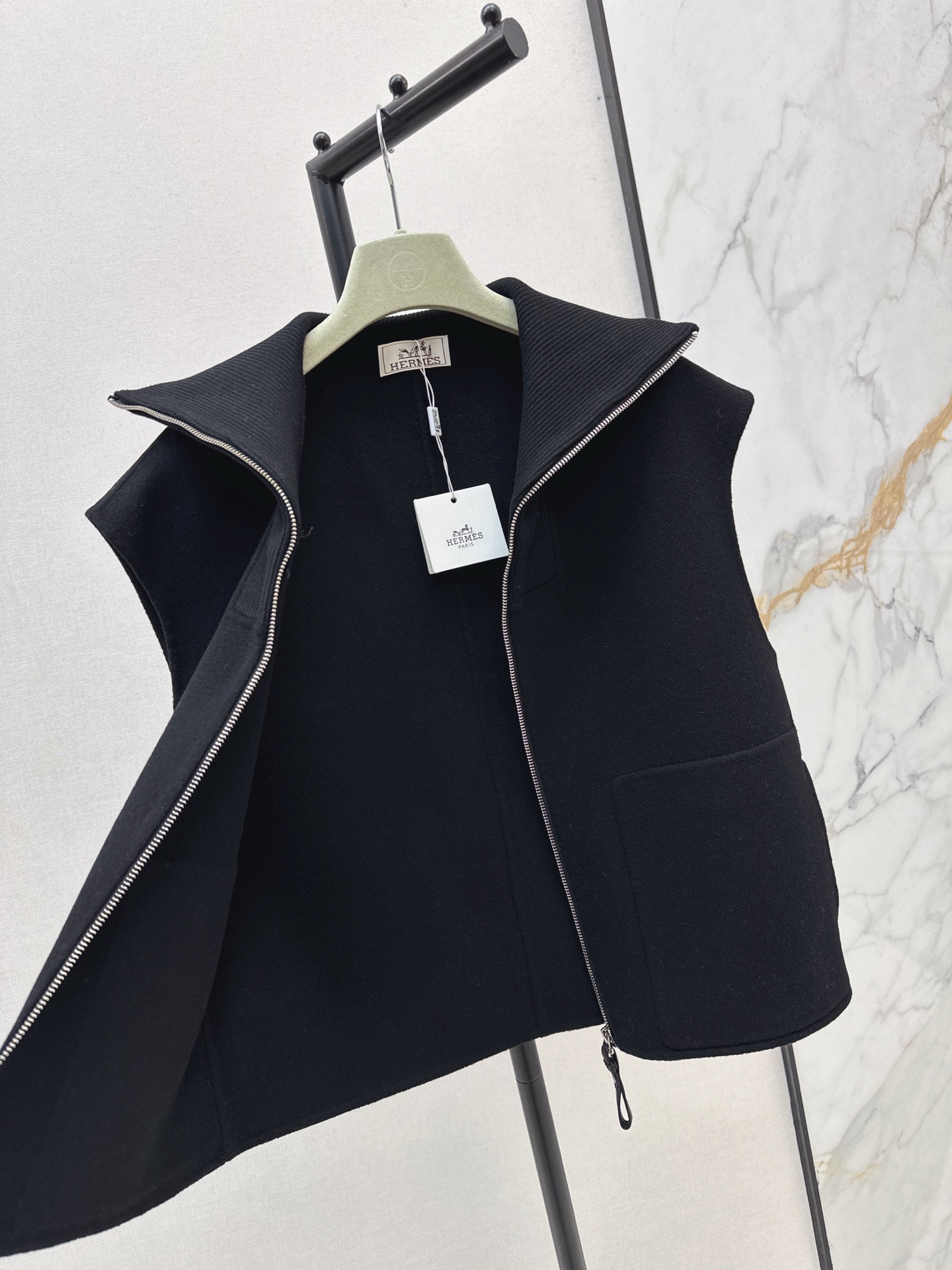 Elegant Women's Wool Blend Vest with Ribbed Collar - Chic & Versatile 8 i1758107769298 9024 0 6