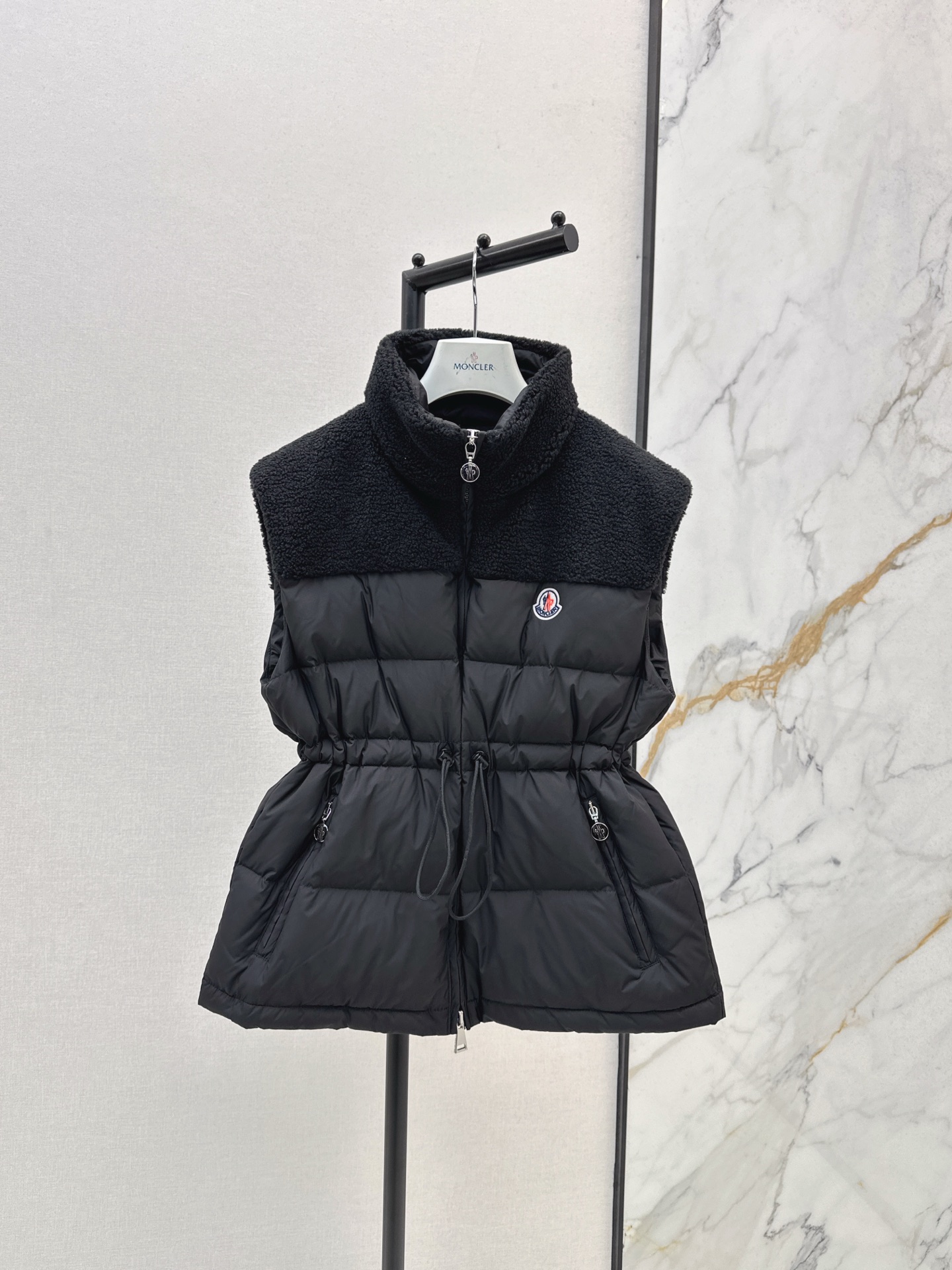 Moncler Women's Black Down Vest with Fleece Collar - Stylish & Warm
