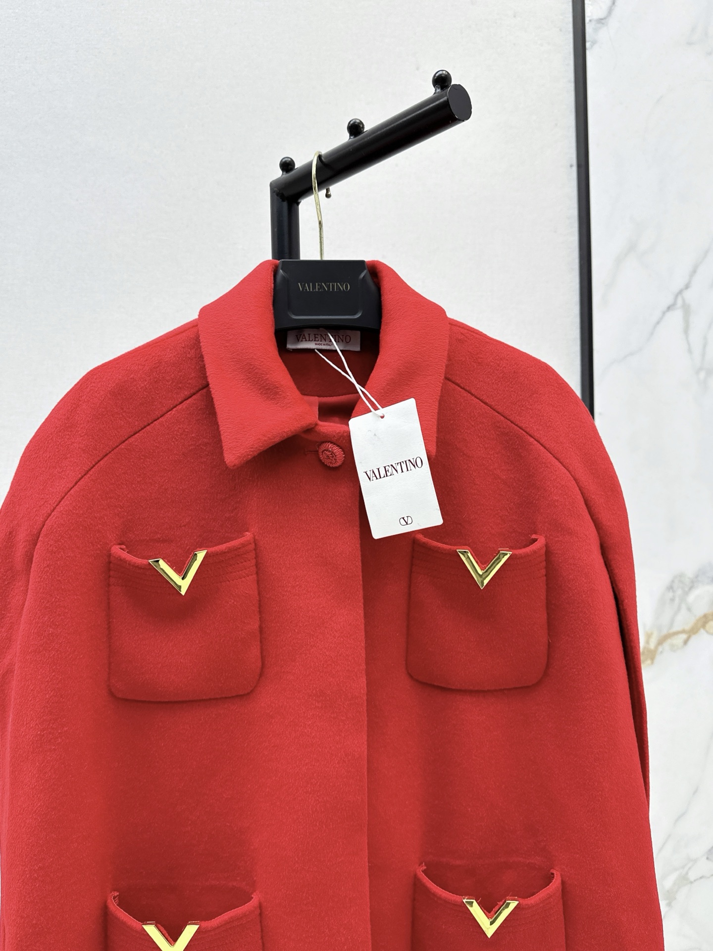 Valentino Red Wool Cape Coat with 'V' Detailing - Fall/Winter Collection 5 i1758109515541 5307 0 3