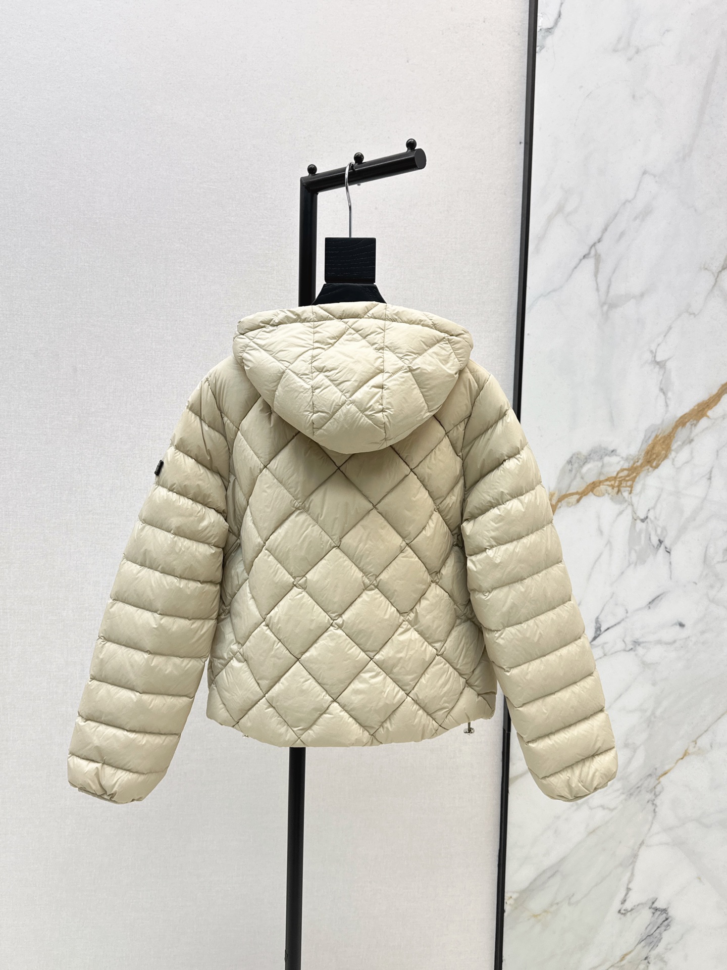 Brunello Cucinelli Quilted Down Padded Jacket Short Hooded Coat 9 i1758279286708 446 0 8