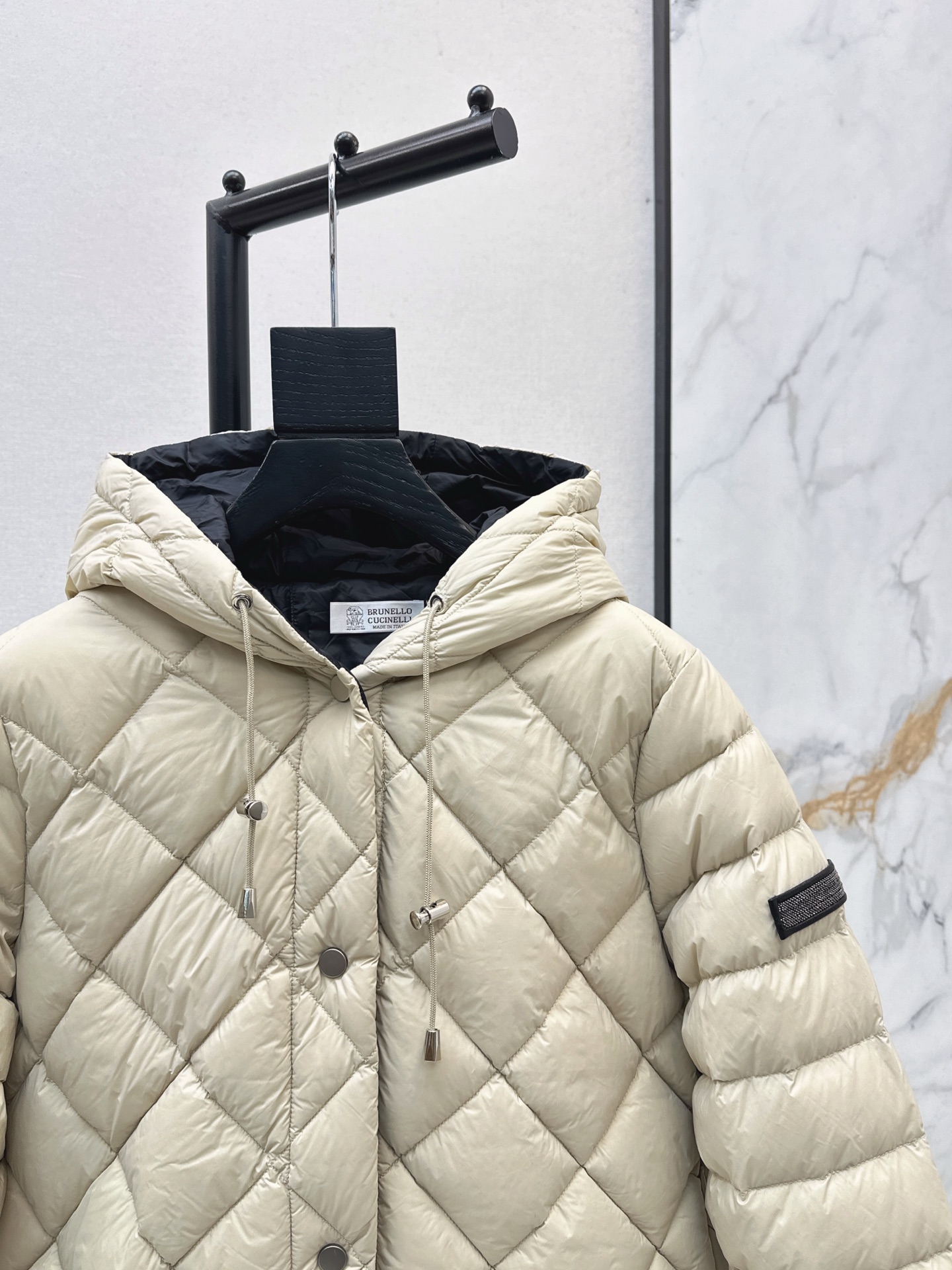 Brunello Cucinelli Quilted Down Padded Jacket Short Hooded Coat 5 i1758279289880 3683 0 4