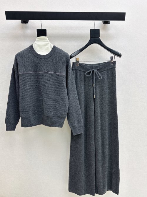 Minimalist Knit Set - Round Neck Jumper & Straight Leg Trousers - Autumn/Winter 1 Minimalist Knit Set - Round Neck Jumper & Straight Leg Trousers - Autumn/Winter