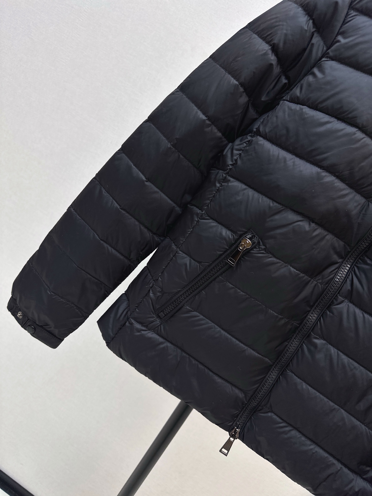 Moncler Hooded Down Jacket - Soft, Warm, and Stylish Winter Essential 6 i1759406480917 5615 0 5