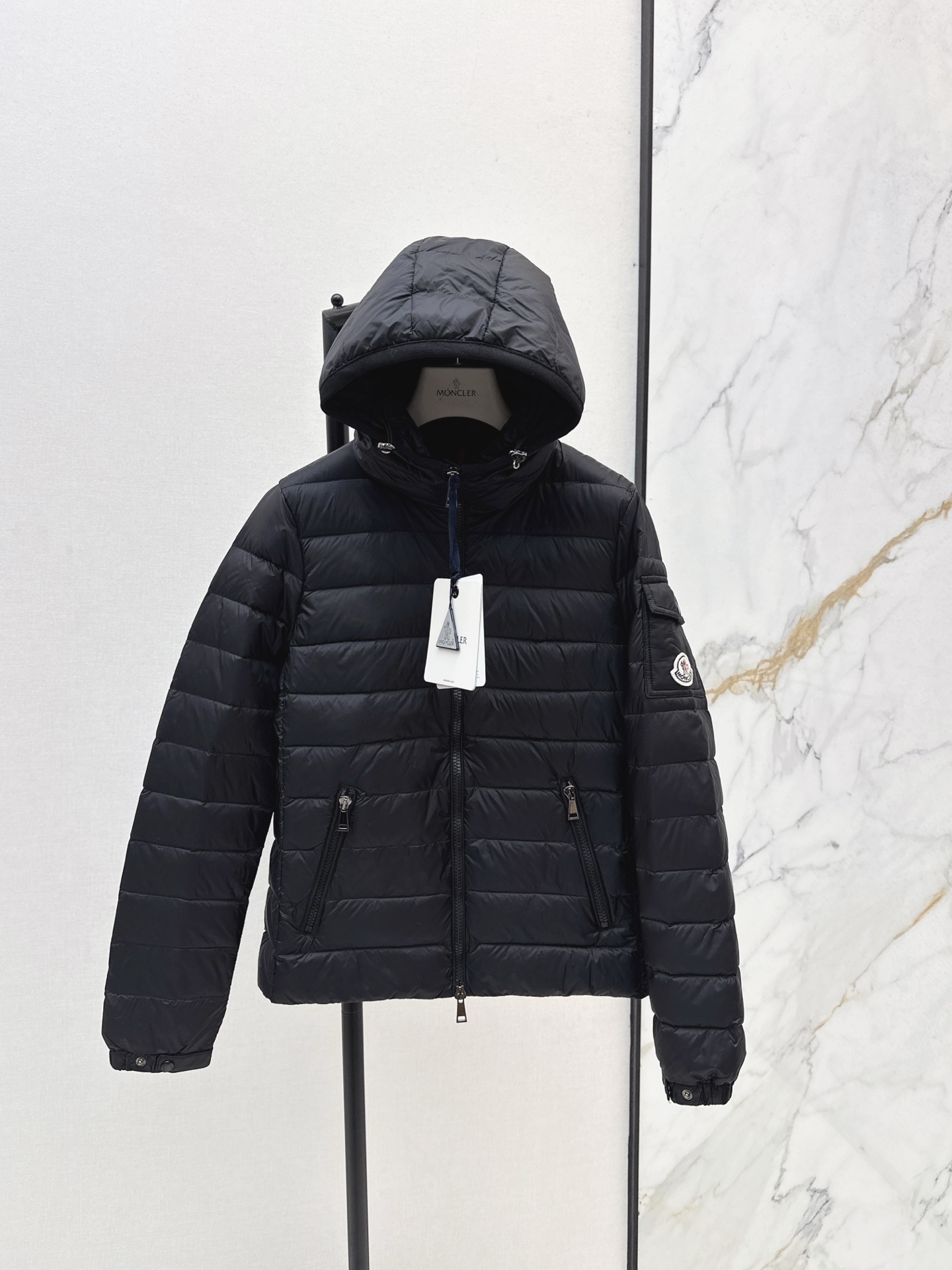 Moncler Hooded Down Jacket - Soft, Warm, and Stylish Winter Essential 1 i1759406480917 57 0 0