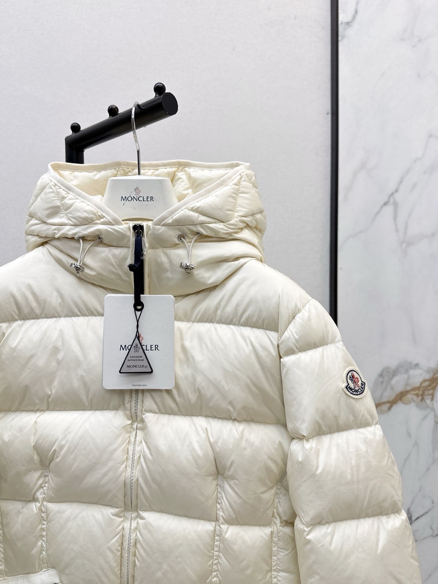 Moncler Women's White Down Padded Hooded Jacket - Stylish & Warm 5 i1759407217545 6816 0 4