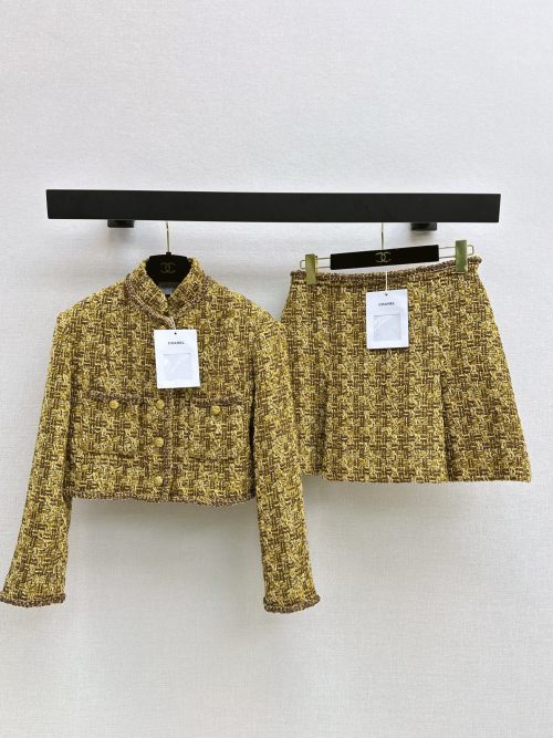 Elegant Tweed Set: Cropped Jacket with High-Waist A-Line Skirt, Runway Inspired 1 Elegant Tweed Set: Cropped Jacket with High-Waist A-Line Skirt, Runway Inspired