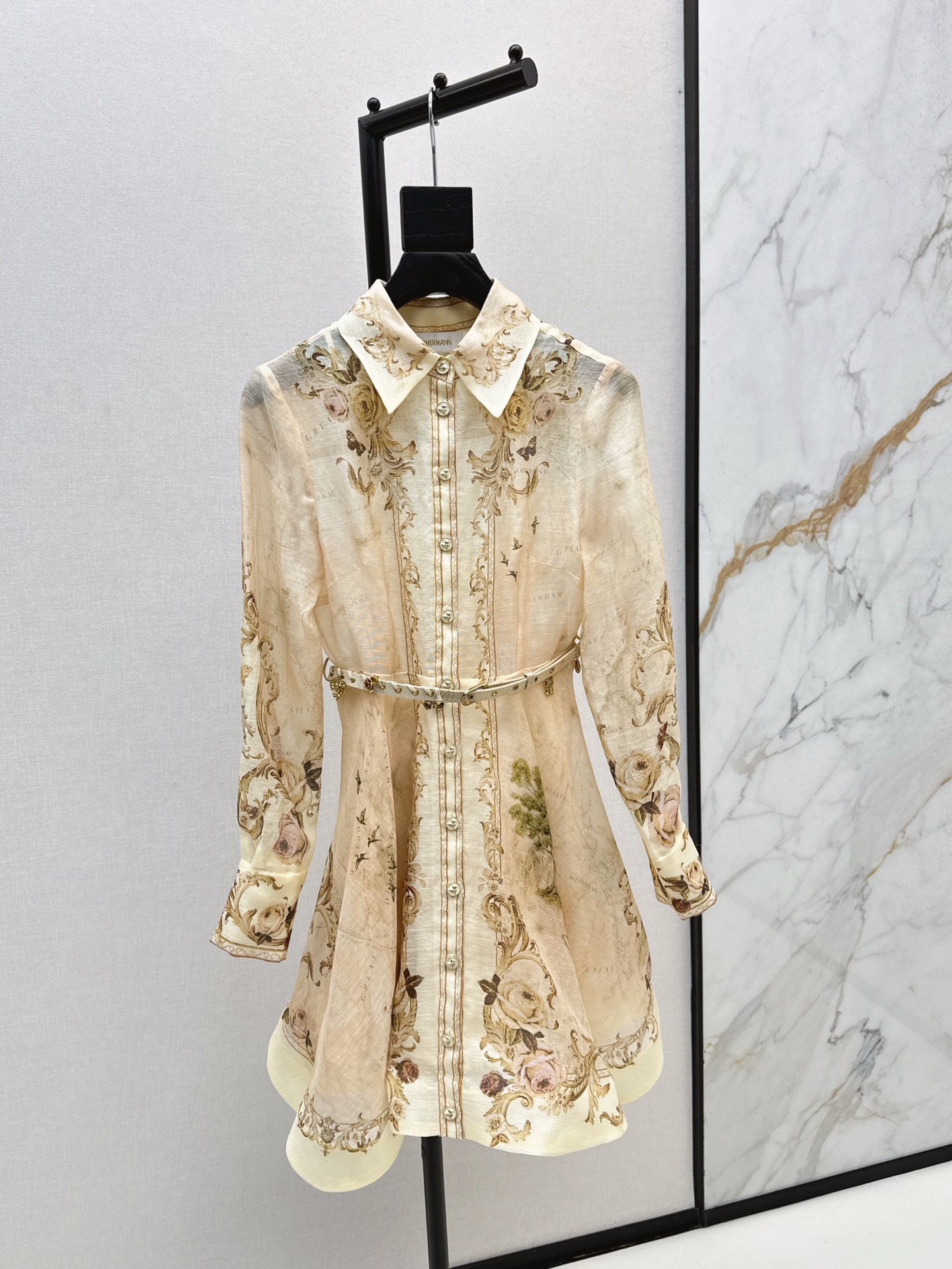 NO:550216,Exclusive first release Zimmen-M 25Ss————The latest vacation style dress with early autumn, elegant and fresh vacation style. Elegant pattern prints, romantic and elegant white and rich beauty must-have items. Silk linen blend fabric. One color is available for sale in stock. Smlxl, skirts, real silk, alexander wang19860909独家首发 Zimmen-M 25Ss———早秋最新款度假风连衣裙淡雅清新的度假风气息 优雅图案印花浪漫优雅的白富美必备单品 真丝亚麻混纺面料 一色现货发售smlxl,,skirts,real silk,alexander wang,Women's clothing