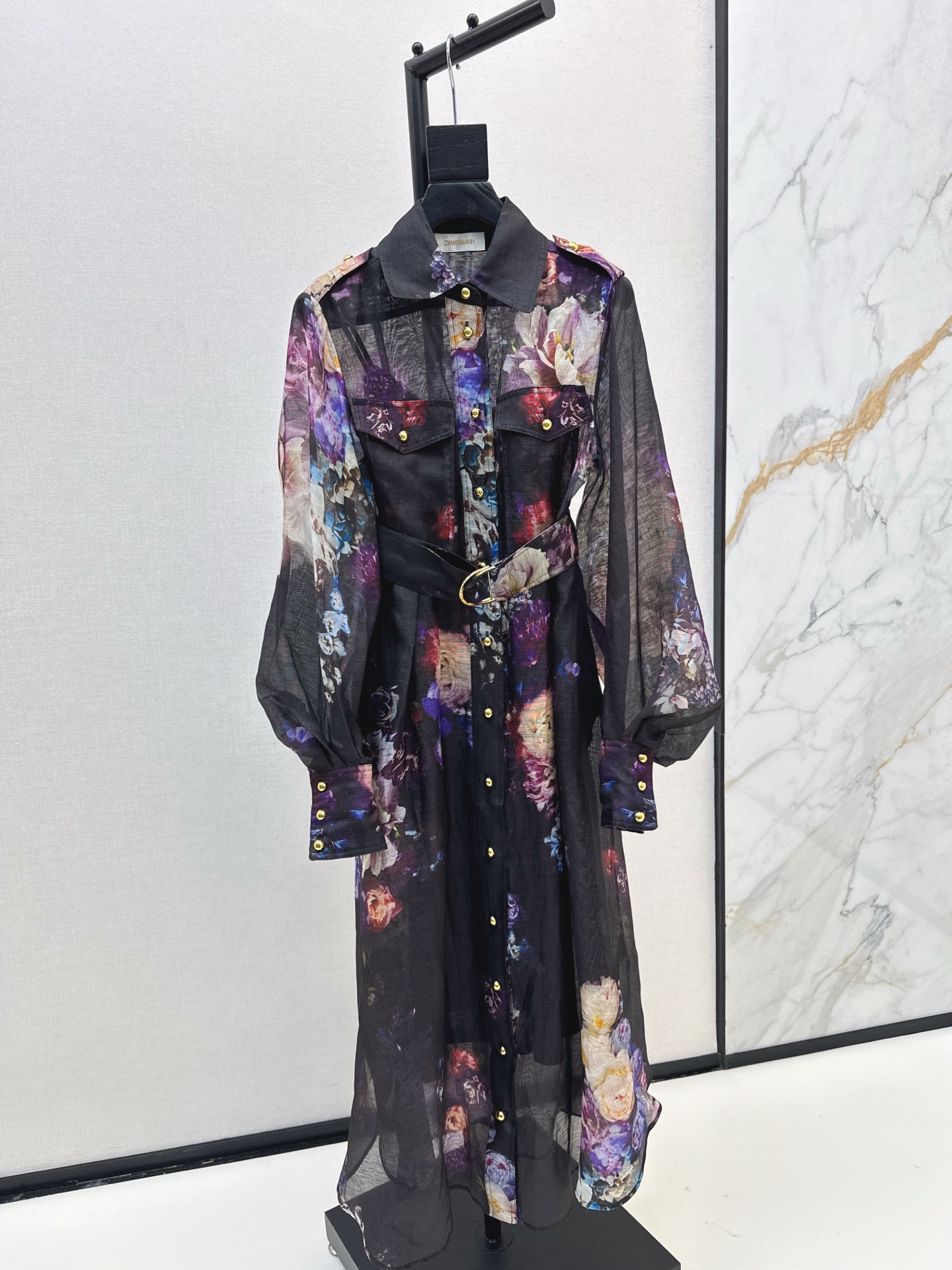 NO:550210,Exclusive first release of Zimmen-M 25Ss - the latest long dress with resort style in early autumn. Elegant and fresh resort style atmosphere. Elegant pattern printing, romantic and elegant white and rich beauty must-have item. Silk and linen blended fabric. One color ready for sale. smlxl,,skirts,real silk,alexander wang19860909独家首发 Zimmen-M 25Ss———早秋最新款度假风长款连衣裙淡雅清新的度假风气息 优雅图案印花浪漫优雅的白富美必备单品 真丝亚麻混纺面料 一色现货发售smlxl,,skirts,real silk,alexander wang,Women's clothing