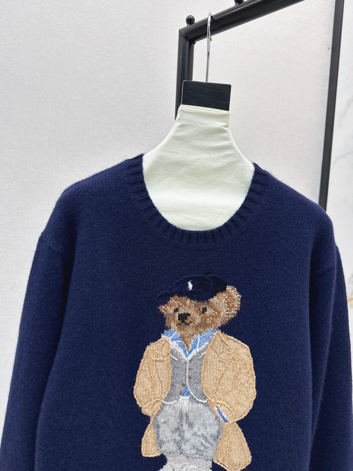 Ralph Lauren Wool-Cashmere Blend Sweater with Iconic Bear Embroidery 4 i1759914661270 1484 0 3