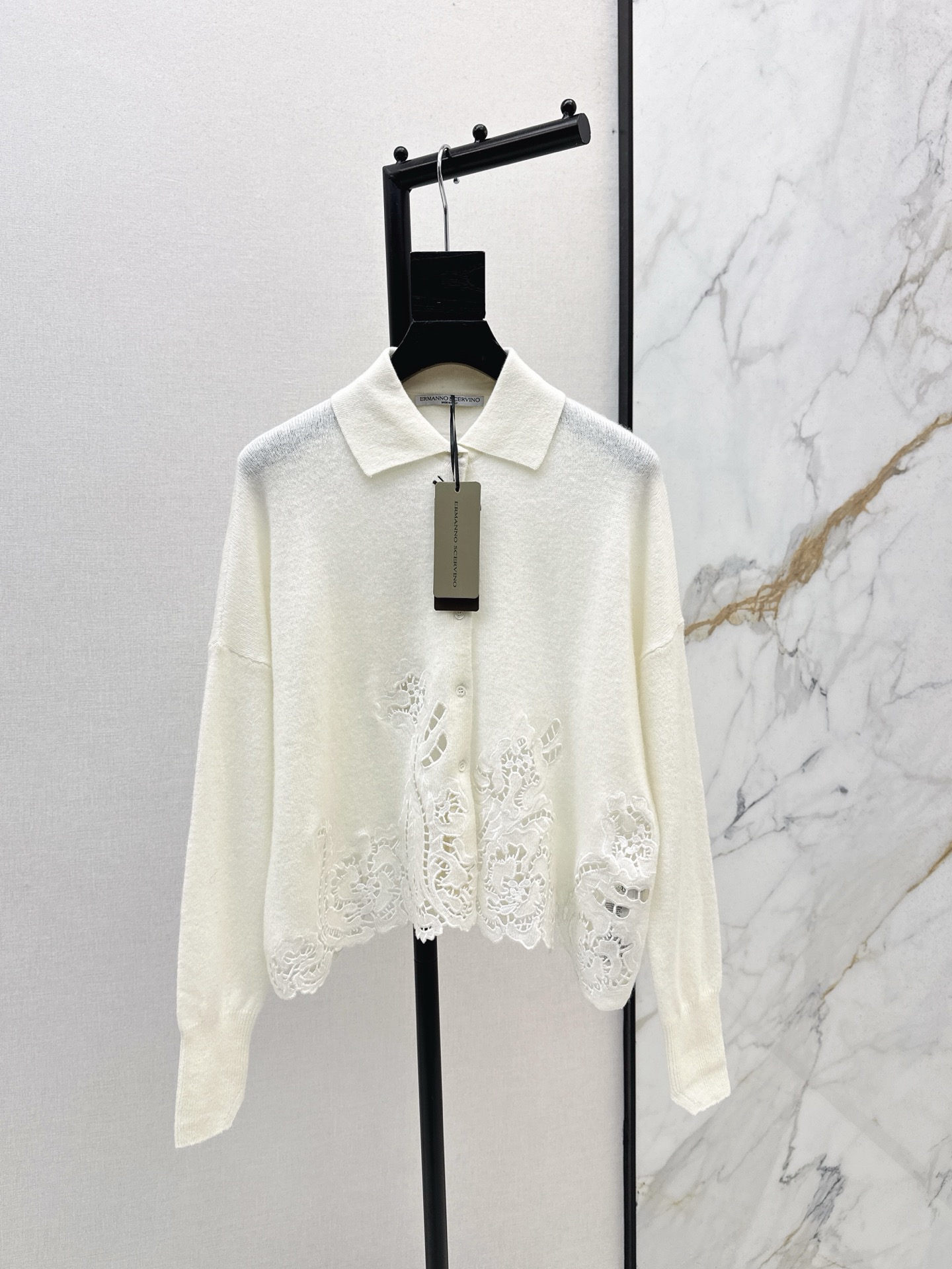 Brunello Cucinelli Women's White Cashmere Cardigan with Lace Embroidery