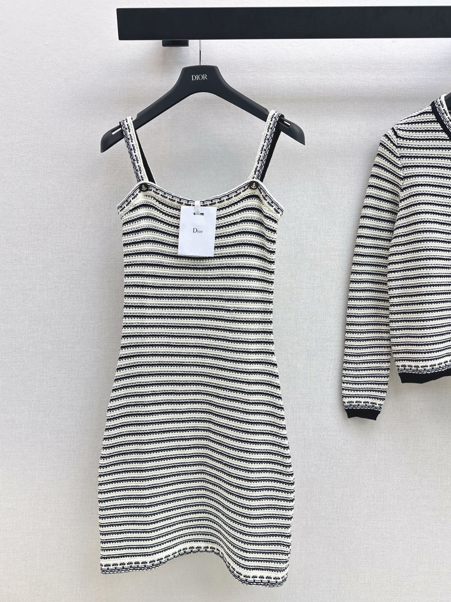 Dior Gestreept Gebreide Jurk met Spaghettibandjes - Stijlvol en Comfortabel