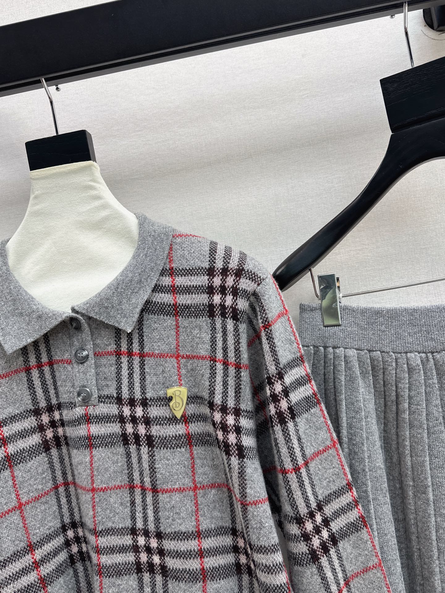 Burberry Women's Plaid Polo Top and Pleated Skirt Set - Timeless Elegance 5 i1761137749082 5800 0 3