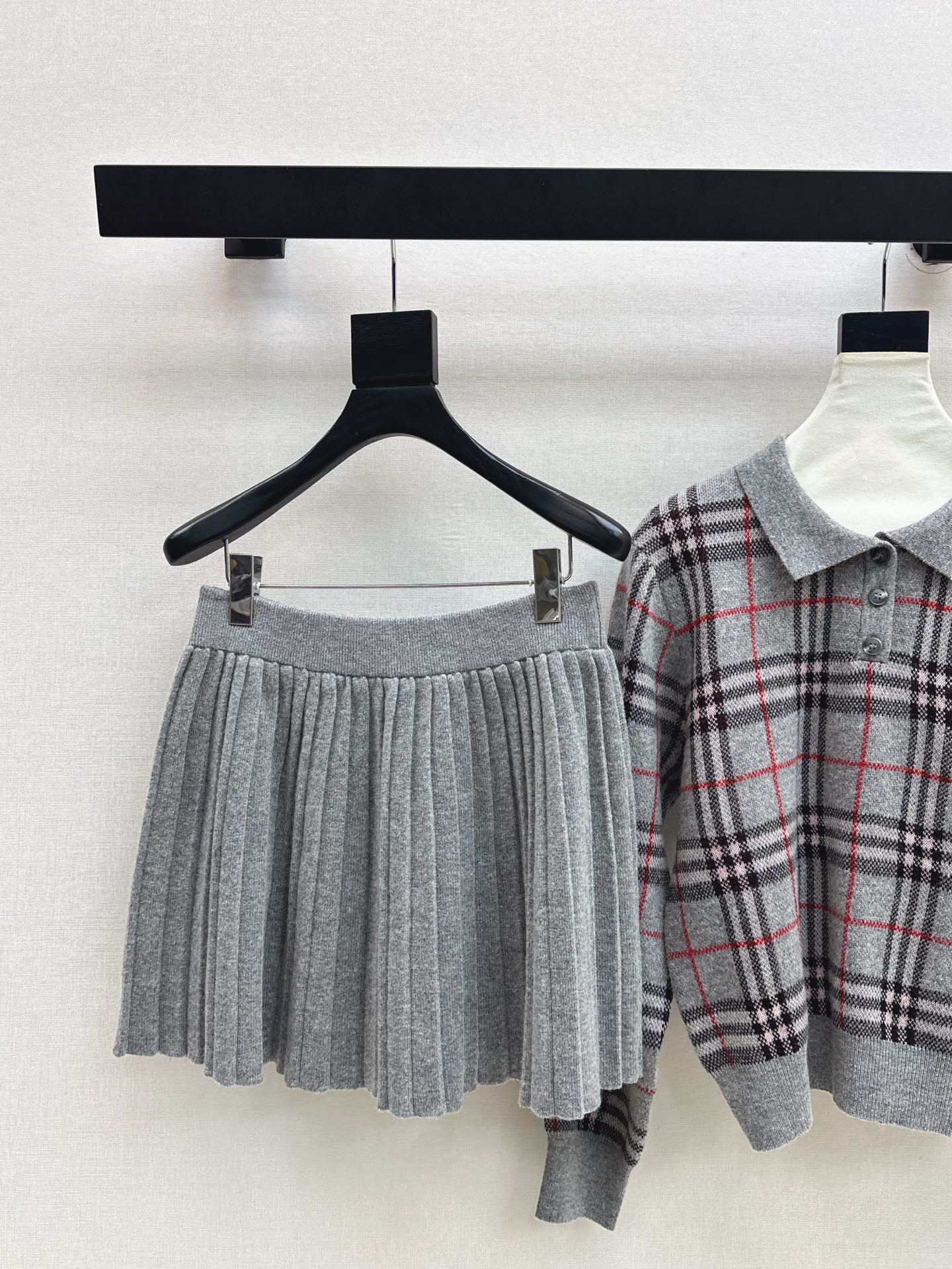 Burberry Women's Plaid Polo Top and Pleated Skirt Set - Timeless Elegance 10 i1761137749134 3023 0 8