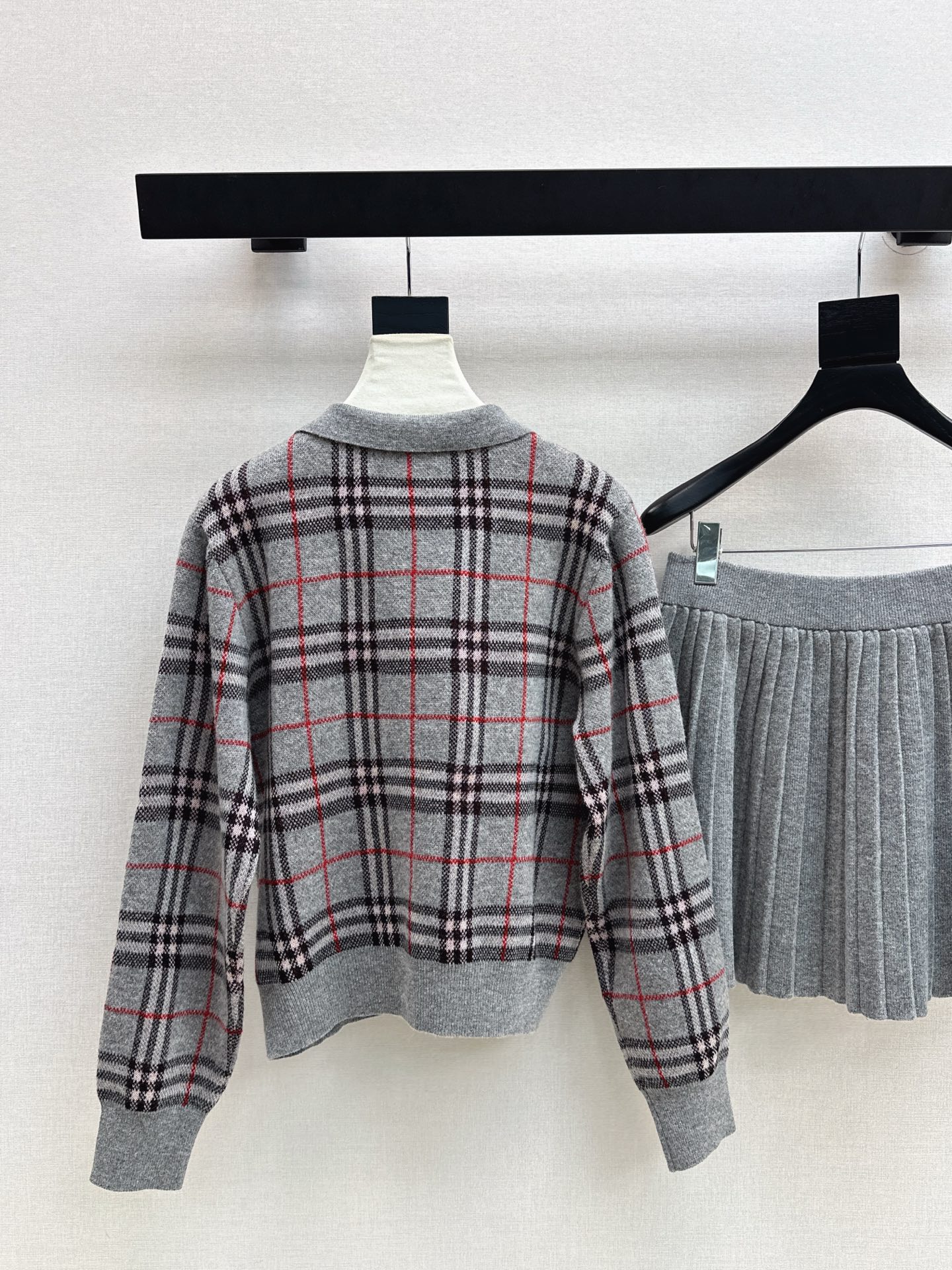 Burberry Women's Plaid Polo Top and Pleated Skirt Set - Timeless Elegance 8 i1761137749143 465 0 6