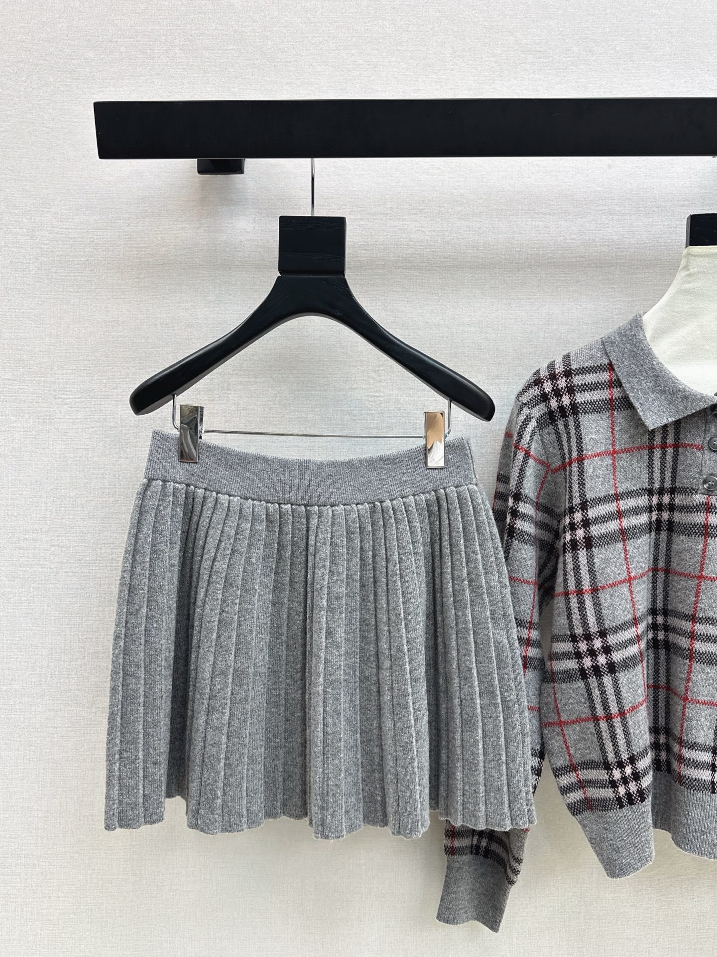 Burberry Women's Plaid Polo Top and Pleated Skirt Set - Timeless Elegance 9 i1761137749330 2792 0 7