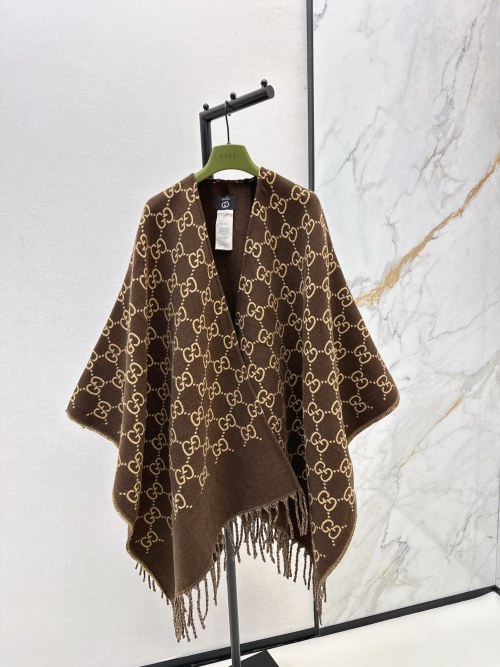 Gucci Wool Cape Scarf Shawl with GG Pattern, Brown - Elegant and Warm 1 Gucci Wool Cape Scarf Shawl with GG Pattern, Brown - Elegant and Warm