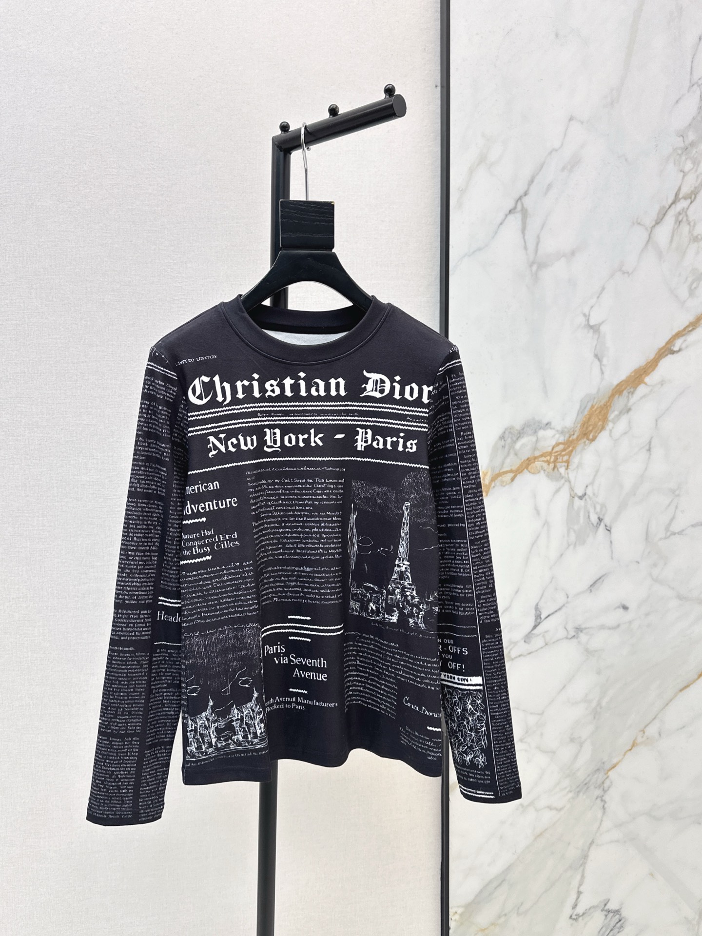 NO:609156,CD 25Ss————The latest German velvet bottoming shirt with letter print in autumn and winter. It is high-end and elegant. It is soft and stretchy and very comfortable. It is full of high-end sense of wear. Innovative fabrics. It is light and soft. The real thing is very good. It shows your figure. The upper body is fashionable and versatile. It looks good when you take off the jacket. It is also beautiful when you take off the jacket. Two colors are on sale sml,,jackets & coats,alexander wang19860909CD 25Ss————秋冬最新款字母印花德绒打底衫 高级大气 柔软弹力很舒服 满满的穿搭高级感 创新面料 轻盈柔软 实物非常赞 显身材 上身洋气百搭 穿搭好看 脱掉外套里搭也是美美的 两色现货发售sml,,jackets & coats,alexander wang,Women's clothing