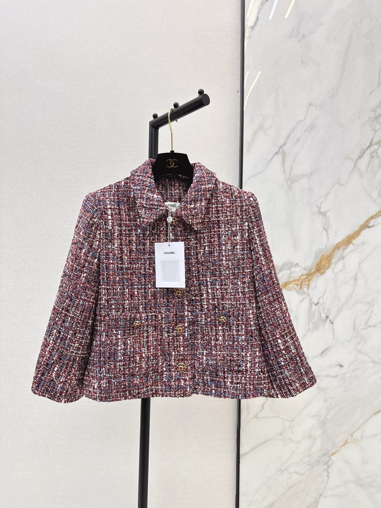 NO:624176,C Home 26Ss——Early spring’s latest style of Xiaoxiangfeng woven woolen A-line lapel jacket is stunning and high-end woven fabric. The three-dimensional texture is full of exquisiteness. The upper body has a noble temperament. The customized 3D three-dimensional tailoring version is slimming and practical. It is also more beautiful. French socialite style is elegant and high-end. A must-have for rich families. One color ready for sale sml,,chanel,jackets & coats,alexander wang19860909C家 26Ss———早春最新款小香风编织粗纺A字翻领外套绝美高级编织面料实物超美 立体肌理感精致感满满 上身自带一种高贵气质 定制3D立体剪裁版型巨显瘦 实穿度高颜值也更高 法式名媛风优雅又高级 富家千金必备 一色现货发售sml,,chanel,jackets & coats,alexander wang,Women's clothing