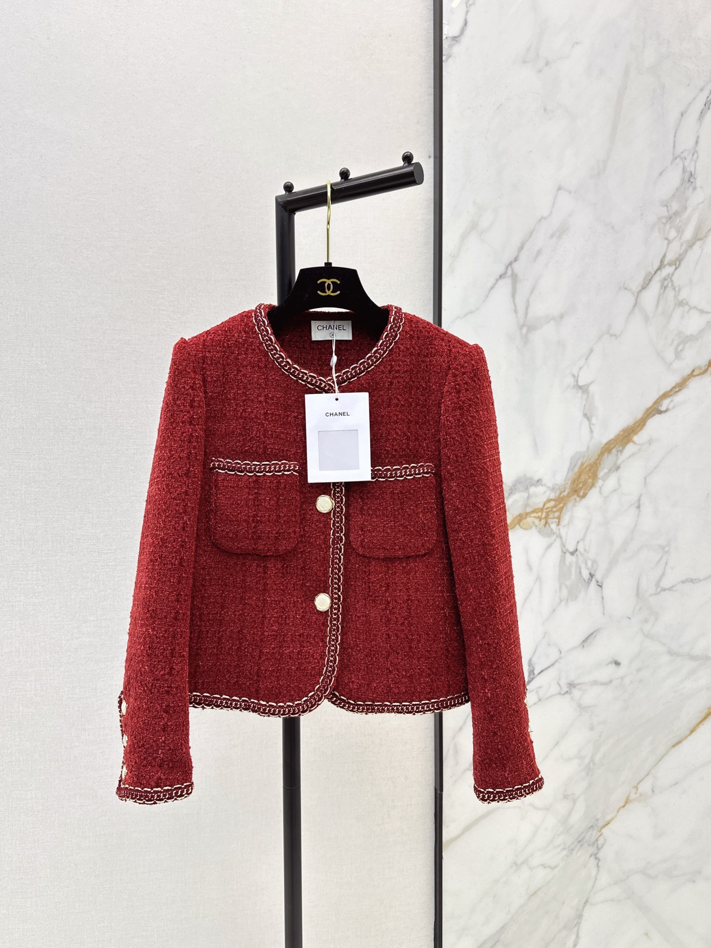 NO:628268,Must-have outfits for Christmas at the annual meeting C Home 25Ss————The latest noble style exquisite woven suit for autumn and winter Round neck double pocket woven jacket + mid-length side slit skirt  outside,,chanel,skirts,jackets & coats,alexander wang19860909年会圣诞必备穿搭 C家 25Ss————秋冬最新款贵气范儿精致编织套装 圆领双口袋编织外套+中长款侧开叉半裙 上身就是那种财阀小姐姐调调 韩系贵气 很高级 不管是约会或者通勤都很适合 浑然天成的气质感 分开穿也很百搭 采用定制编织面料 很厚实 细看是有小亮片工艺的 一色分开发 现货发售sml 外,,chanel,skirts,jackets & coats,alexander wang,Women's clothing