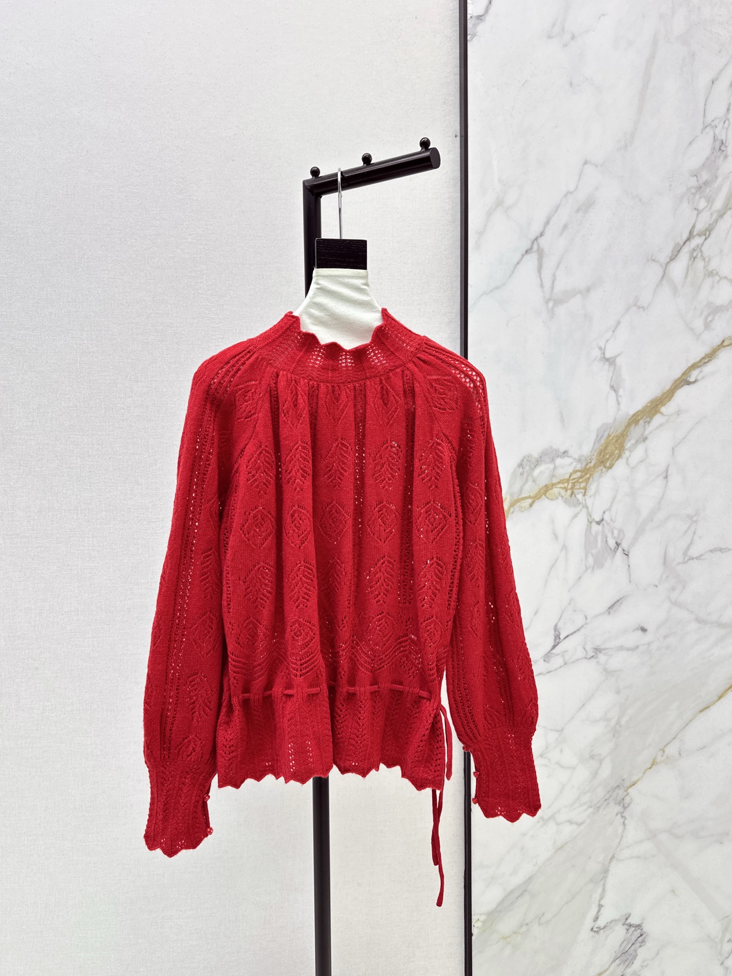 NO:655238,Gentle and daily must-have inner wear C Home 26Ss————The latest gentle girl’s must-have drawstring retro sweater in early spring is so easy to match. It is very gentle and retro style for daily use. The fabric span is very large and can be worn by girls and mature women with different tastes. Highly recommended~~ Three colors are on sale in stock sml,,chanel,sweaters,alexander wang19860909温柔日常必备内搭 C家 26Ss————早春最新款温柔女孩必备抽绳复古毛衣太好搭啦很日常的温柔复古风 面料跨度很大少女熟女都可穿出不同味道 强烈推荐哦～～ 三色现货发售sml,,chanel,sweaters,alexander wang,Women's clothing