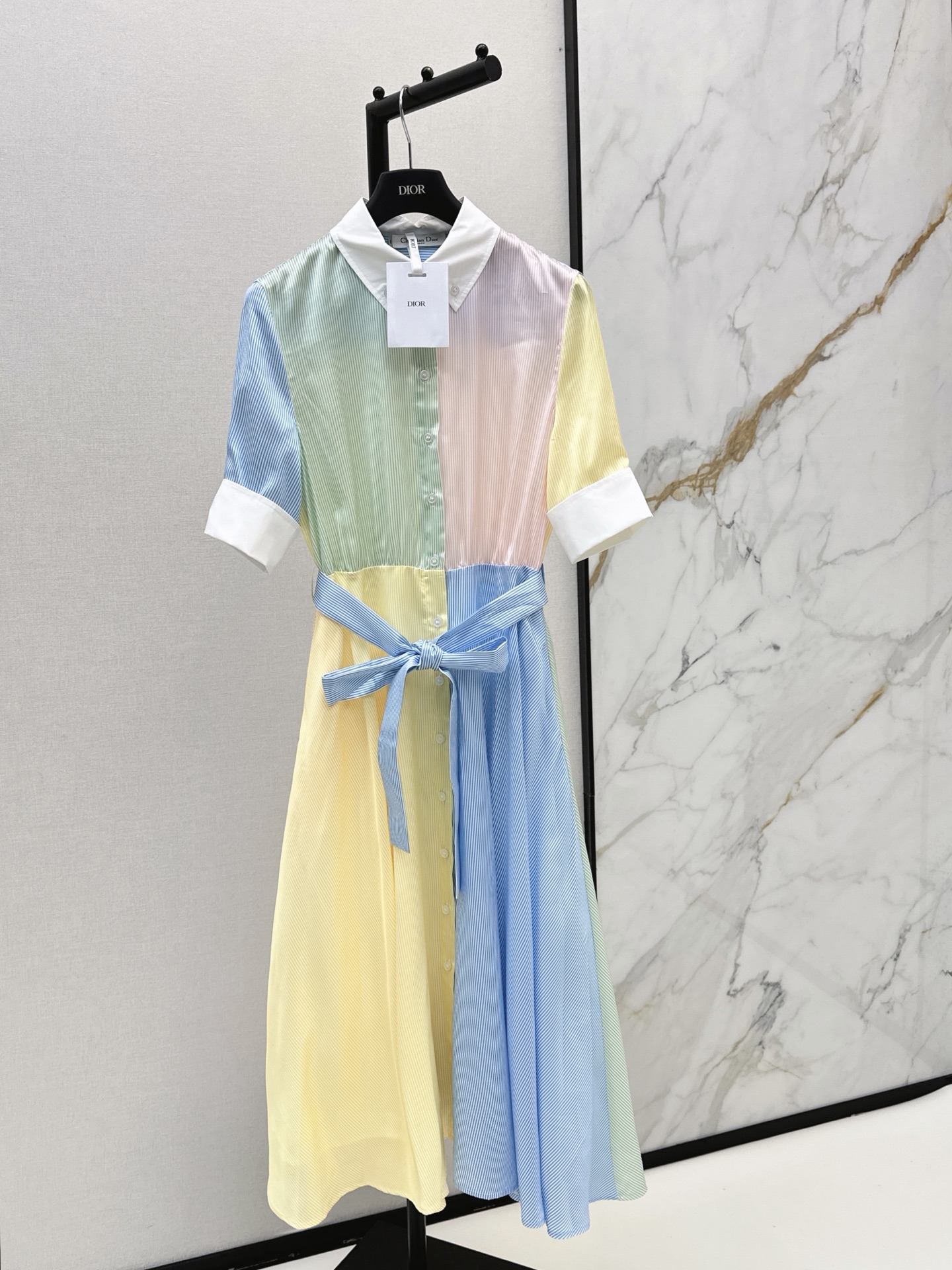 NO:868259,CD 26ss————The latest spring and summer dopamine color spliced ​​long dress is fashionable, low-key, luxurious and high-end. The version is versatile and not picky. One color is available for sale smlxl,,skirts,19860909CD 26ss————春夏最新款多巴胺色系拼接长款连衣裙时髦低调气质又奢华高级 版型百搭不挑人 一色现货发售smlxl,,skirts,,Women's clothing