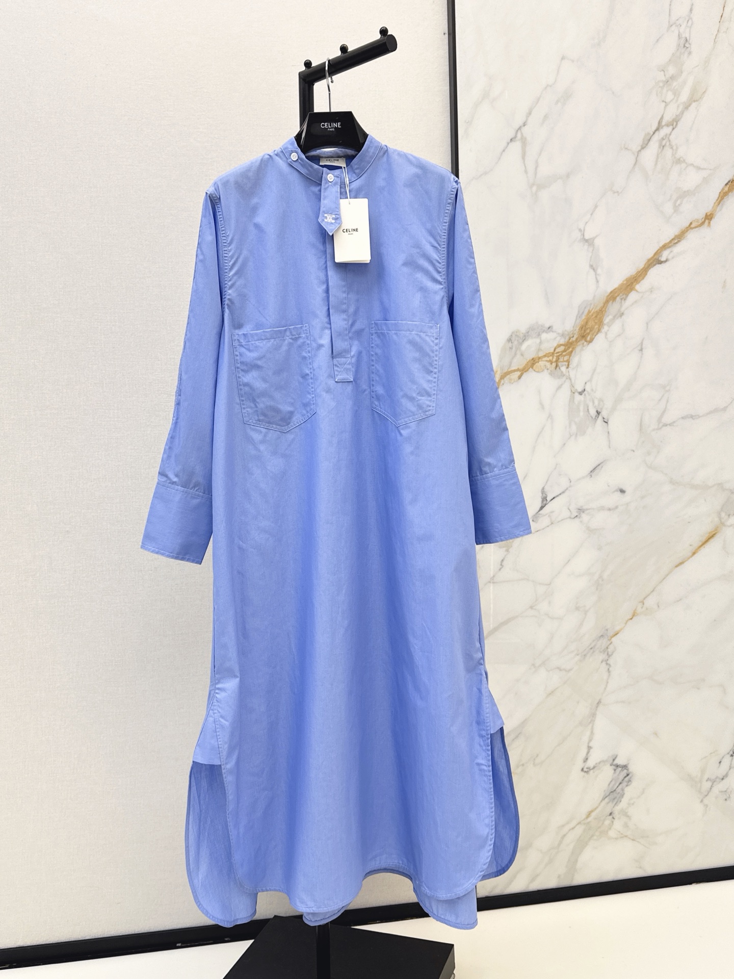 NO:911754,Ce 26Ss——Early autumn’s latest long stand-up collar shirt dress, low-key luxury three-dimensional tailoring, streamlined line design, noble and elegant, and full of gentle and intellectual temperament. Imported special materials will be amazing when you receive them. Customized fabrics have great texture. One-color sml,,skirts,shirts,19860909Ce 26Ss———早秋最新款长款立领衬衫式连衣裙低调奢华立体剪裁 精简线条感设计 高贵典雅又尽显温柔知性的气质 进口特殊材质 收到手会很惊艳 定制面料质感超赞 一色sml,,skirts,shirts,,Women's clothing