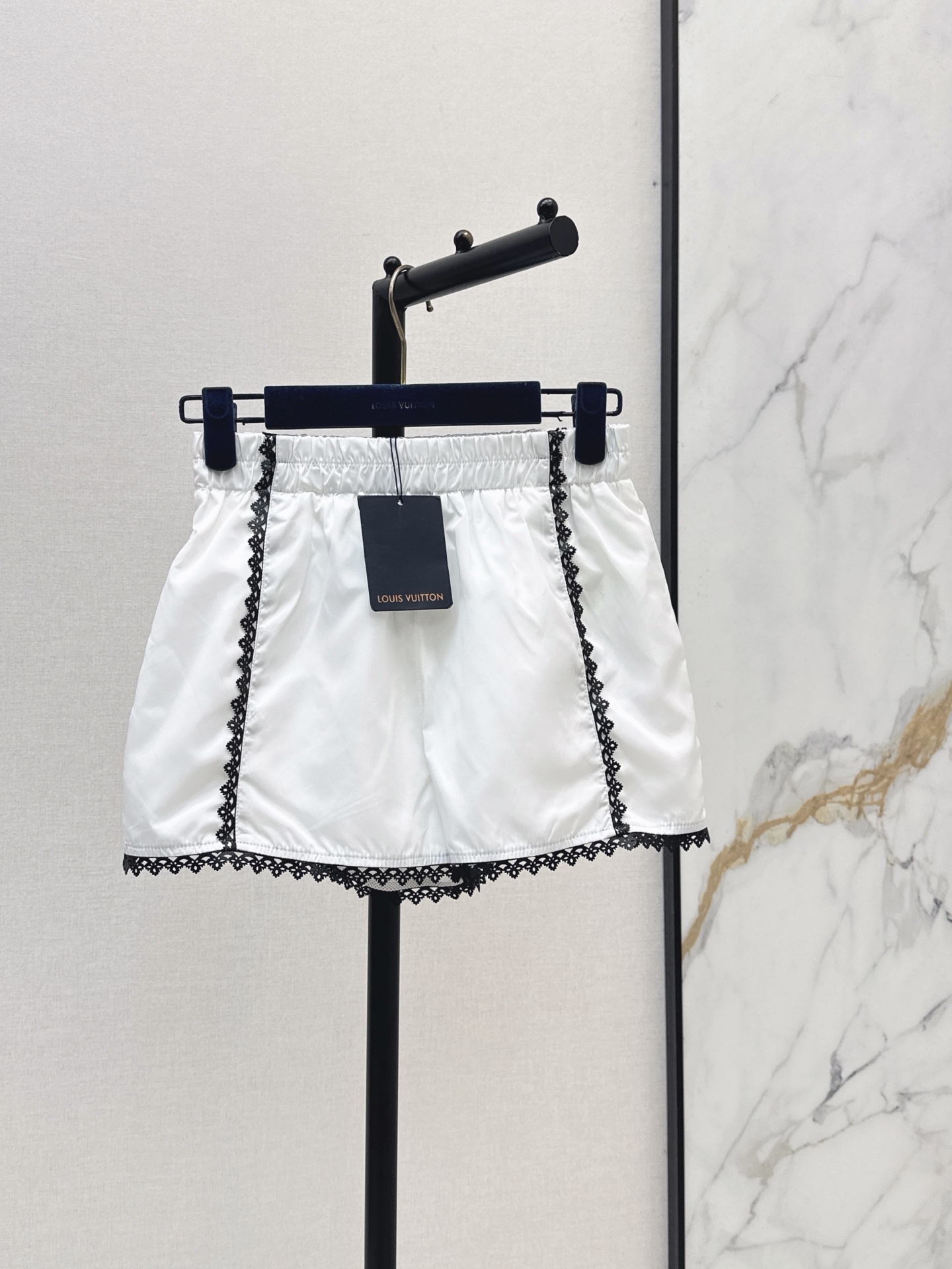 NO:923576,Ljia 26Ss——The latest spring and summer lace splicing suit is fashionable, low-key, luxurious and high-end. The version is versatile and not picky. Original customized technical fabric. Two colors sml, louis vuitton,19860909L家 26Ss———春夏最新款蕾丝拼接套装时髦低调气质又奢华高级 版型百搭不挑人 原版定制科技面料 两色sml,,louis vuitton,,Women's clothing