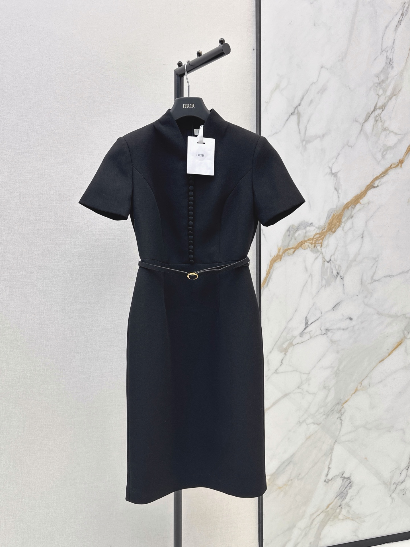 NO:954392,CD 26Ss————The latest stand-collar long temperament dress in early autumn, classic design. The upper body is exquisite and capable. It can be matched easily. The customized imported fabric is crisp and stylish. It is full of high-end and full of texture. One color smlxl,,skirts,19860909CD 26Ss————早秋最新款立领长款气质连衣裙经典款设计 上身精致又干练得体 搭配起来随心应手 定制的进口面料挺括有型 满满的高级感 质感十足 一色smlxl,,skirts,,Women's clothing
