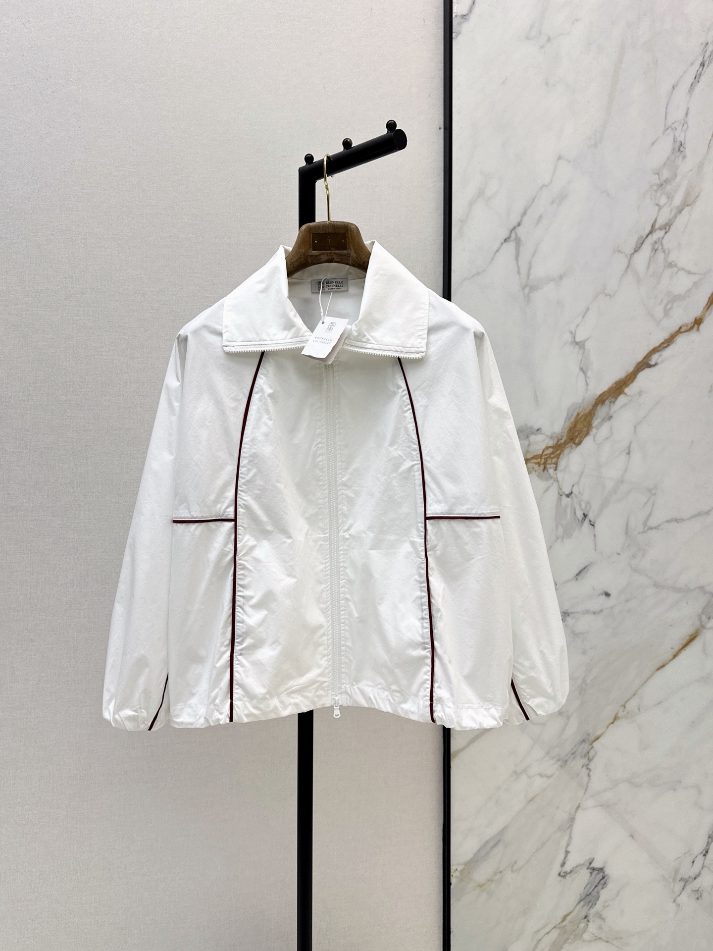 NO:955353,Exclusive first release Bc 26Ss————Latest spring and summer color-blocked piping jacket lapel zipper, dropped shoulders, loose fit hem, adjustable design, easy to interpret lazy and casual high-end items, daily casual and not picky, custom-made high-end nylon fabric, two-color sml,,jackets & coats,jackets & coats,19860909独家首发 Bc 26Ss————春夏最新款拼色滚边夹克外套翻领拉链 落肩宽松版型下摆可调节设计轻松演绎慵懒随性的高级单品 日常休闲不挑人 定制高级尼龙面料 两色sml,,jackets & coats,jackets & coats,,Women's clothing