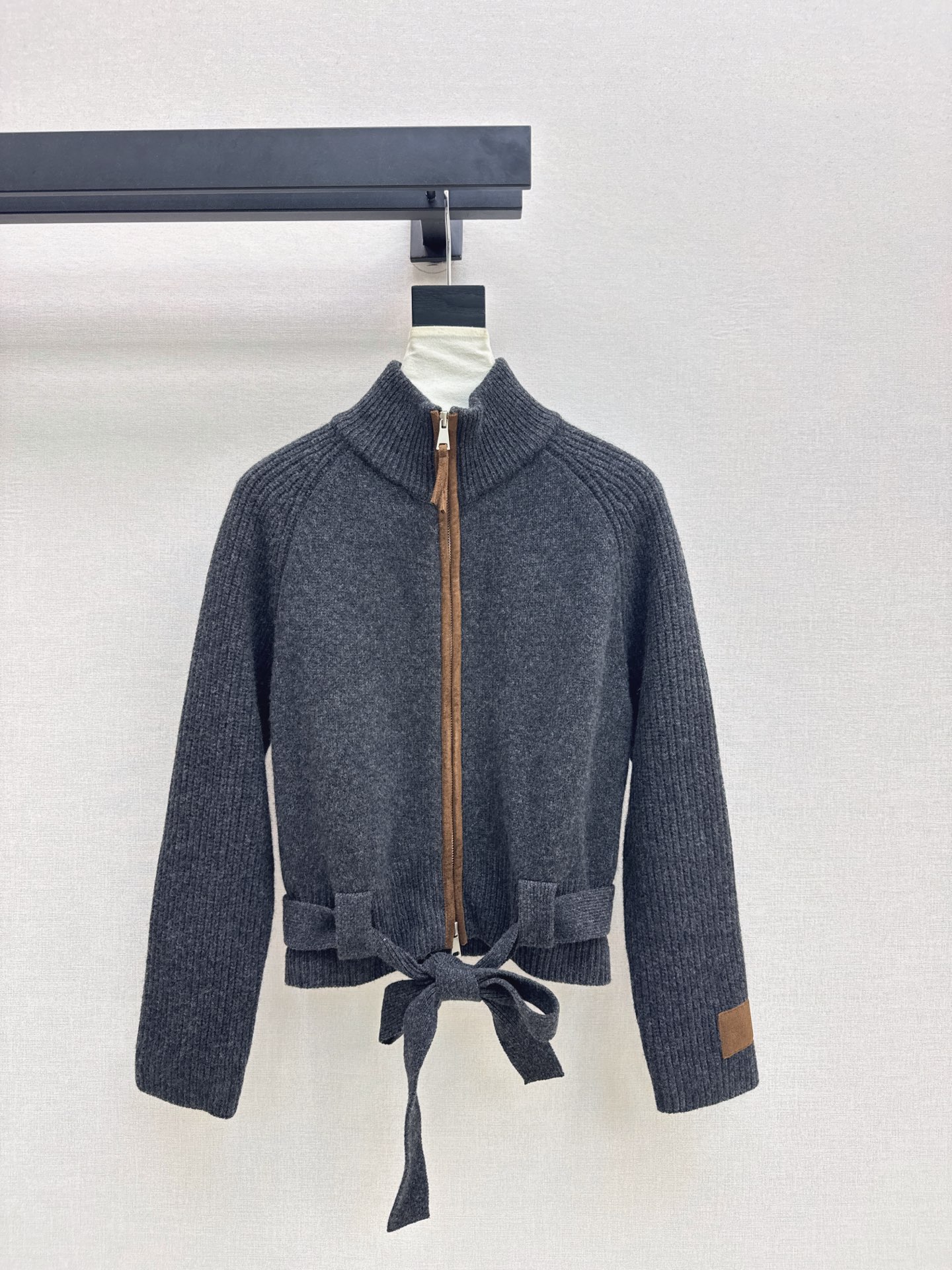 Loro Piana 26SS Eco-Suede Paneled Knit Jacket Structured Silhouette Wool Yarn Swiss Double Knit Open-Front Cardigan Loose Slimming Quiet Luxury Top Quality